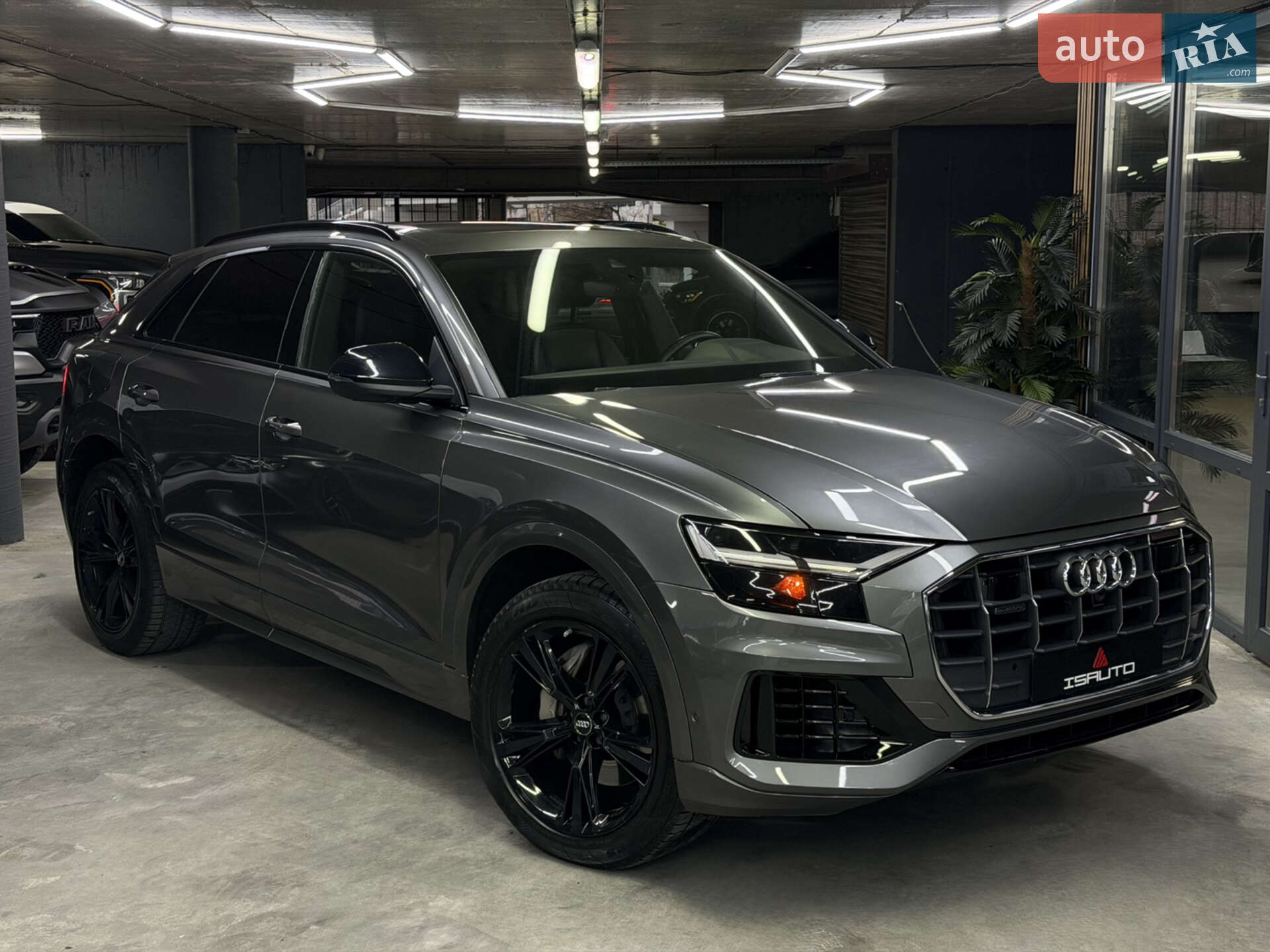 AUDI Q8 2019