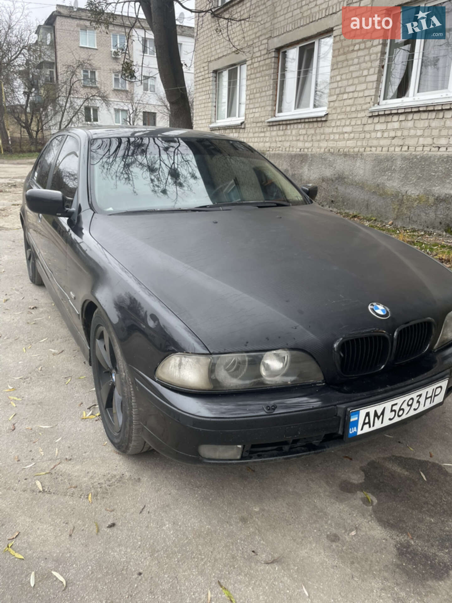 Головне фото звіту автомобіля BMW 523I 1998
