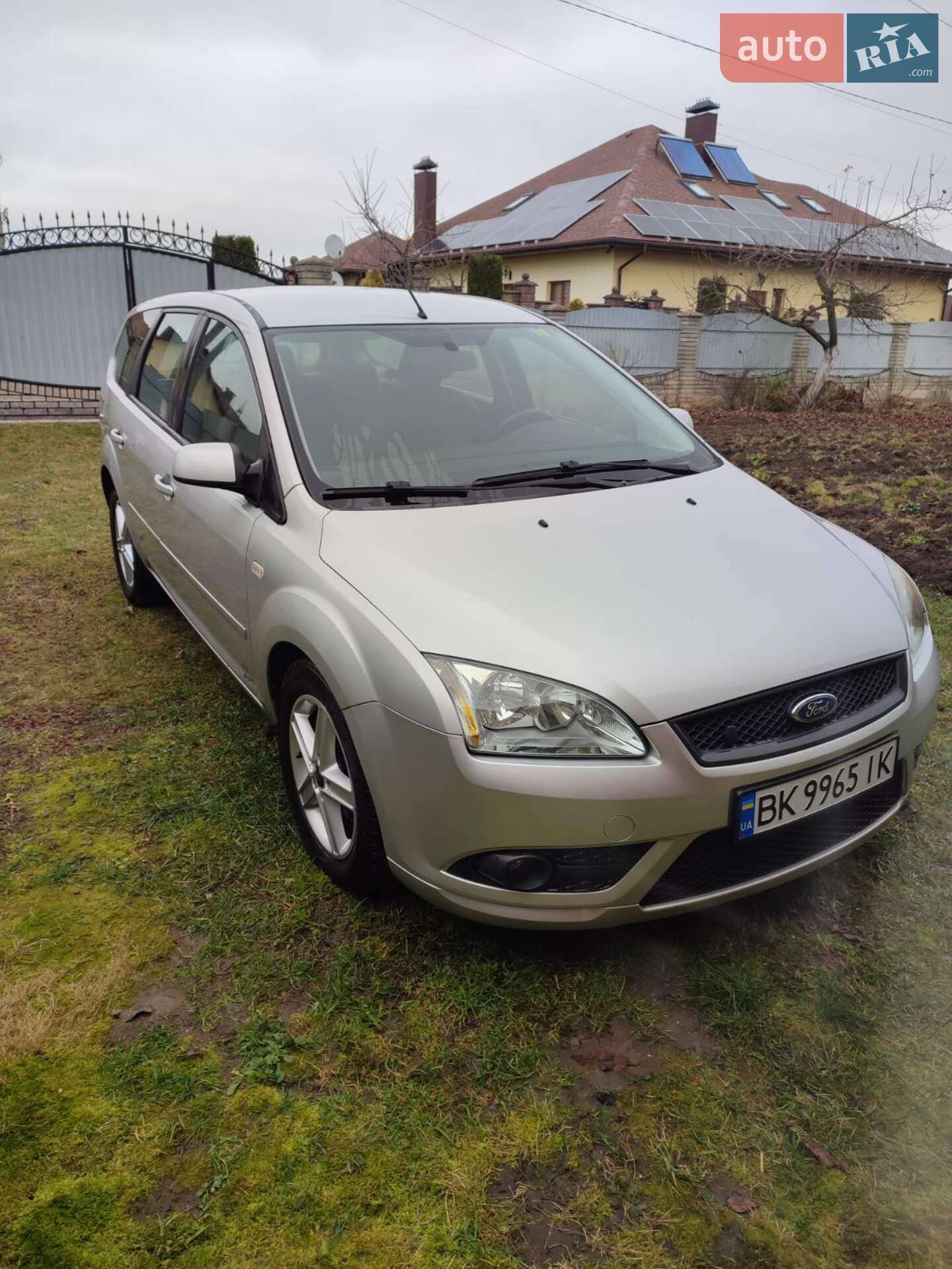 Головне фото звіту автомобіля FORD FOCUS 2006