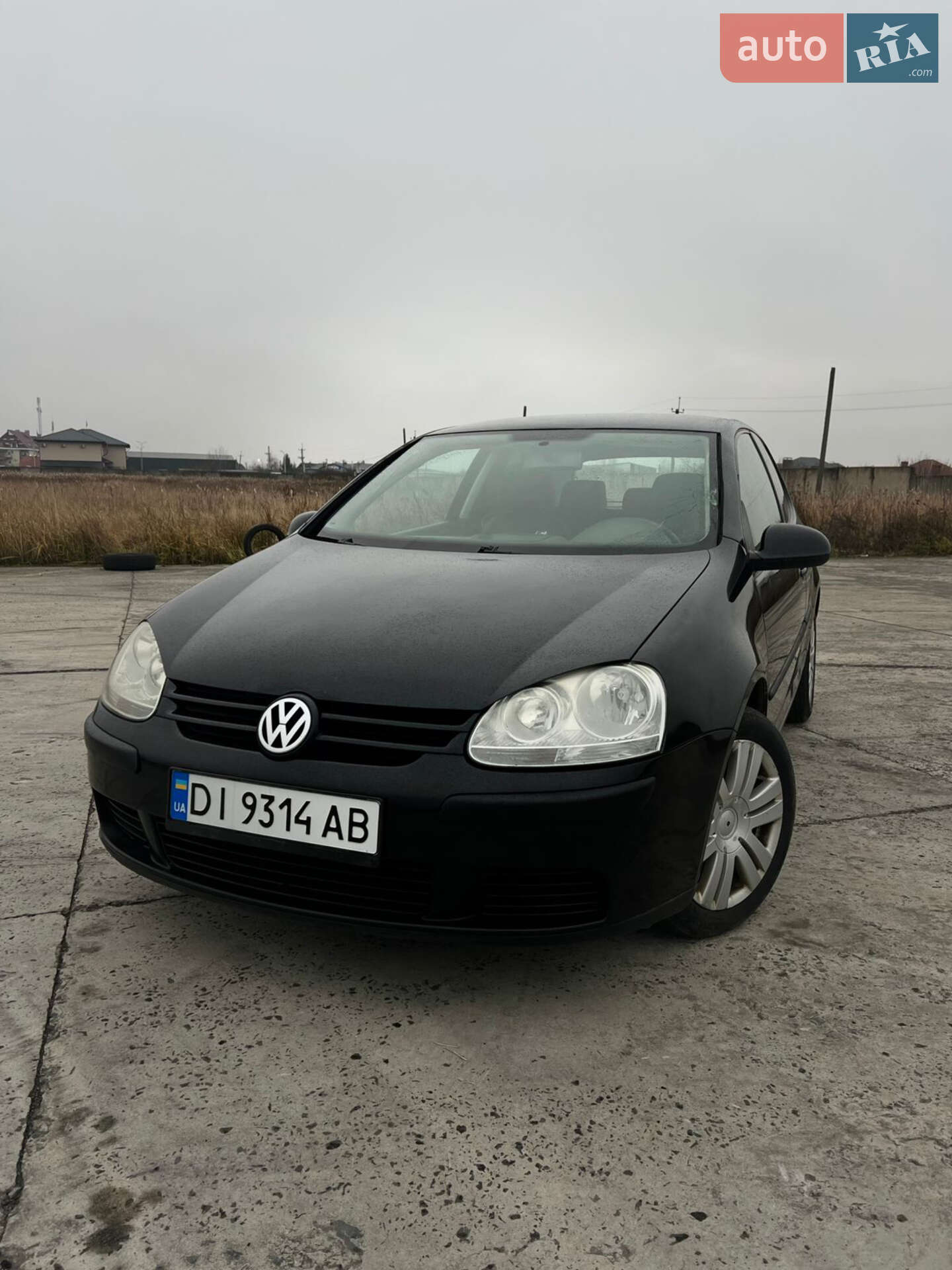 VOLKSWAGEN GOLF 2004