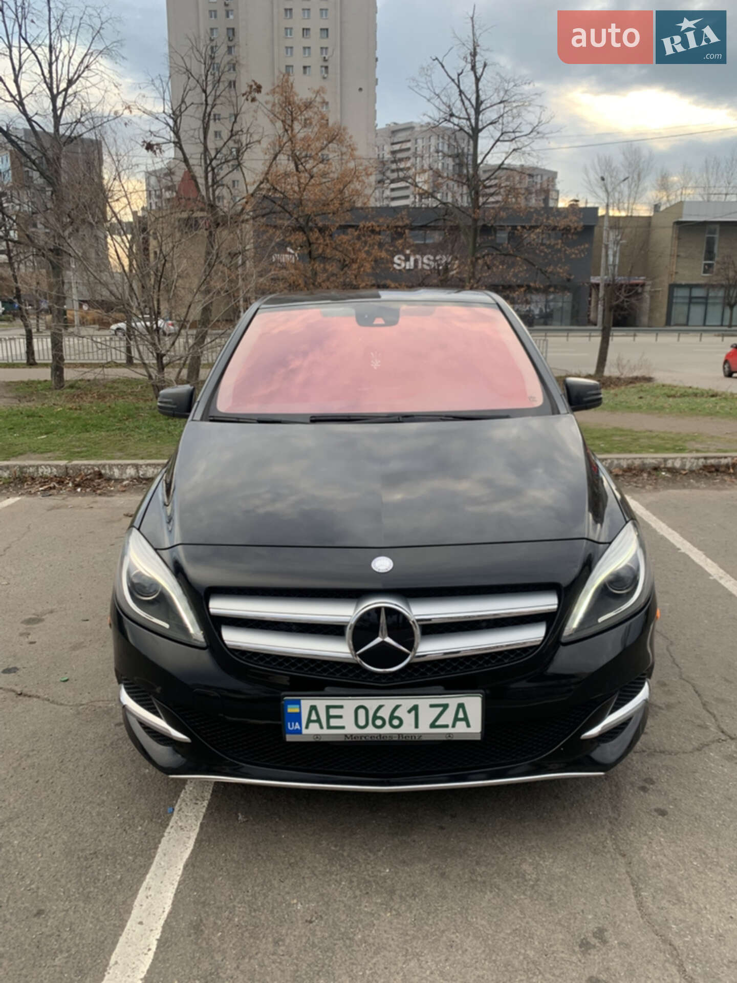 MERCEDES-BENZ B 200 2014