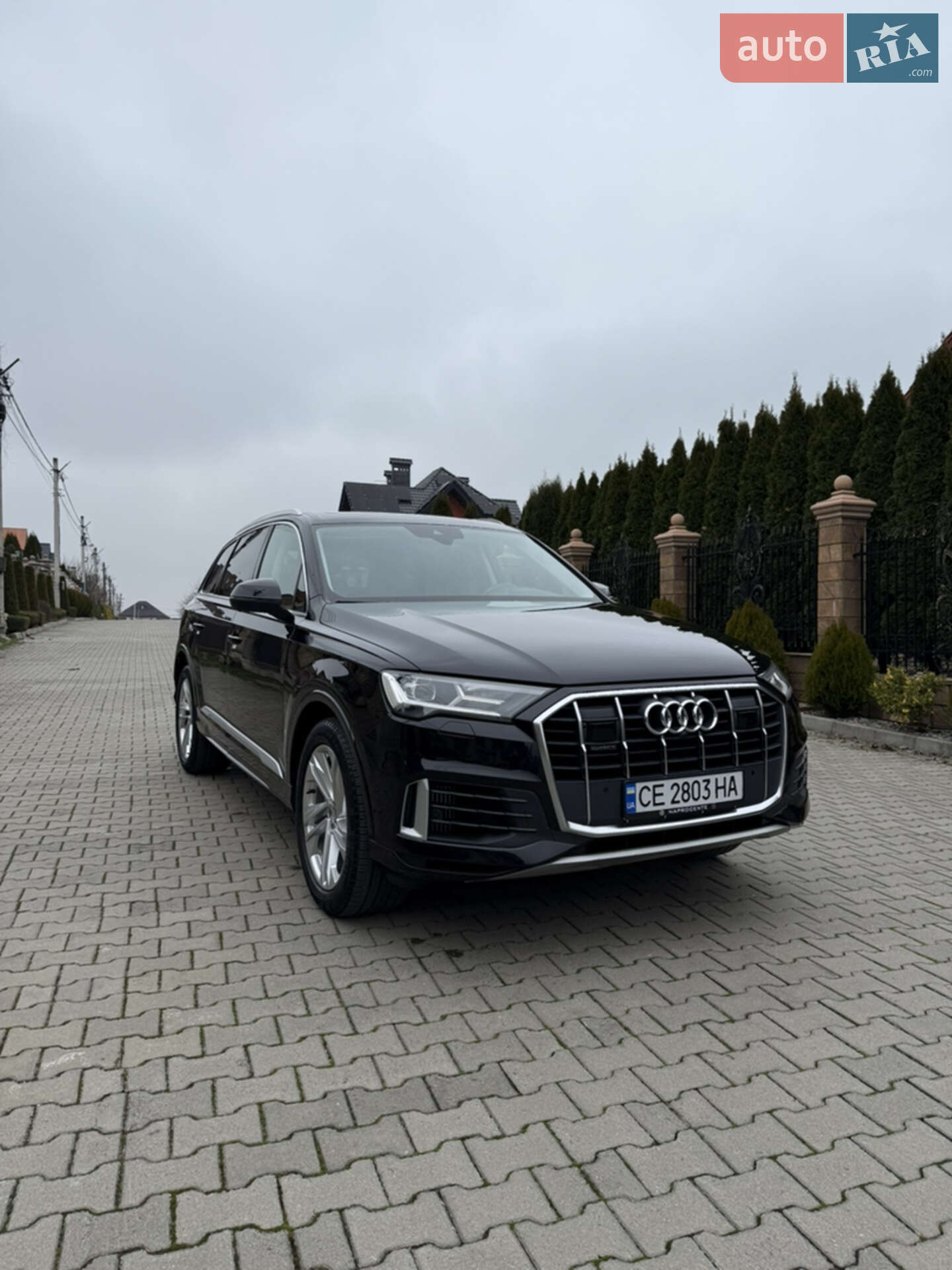 Головне фото звіту автомобіля AUDI Q7 2020