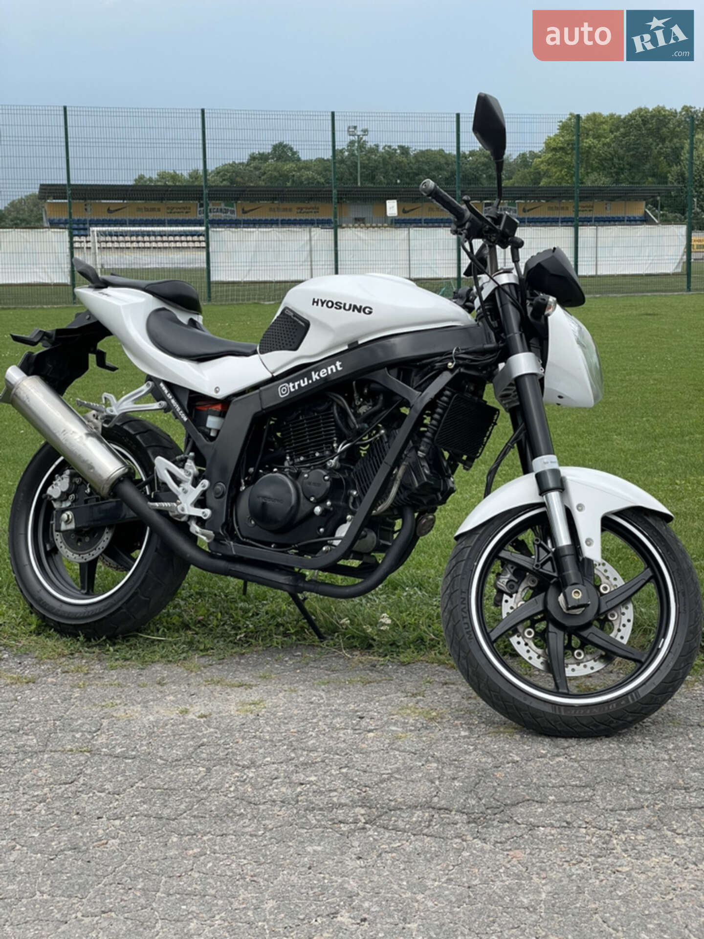 HYOSUNG GT 250R 2011