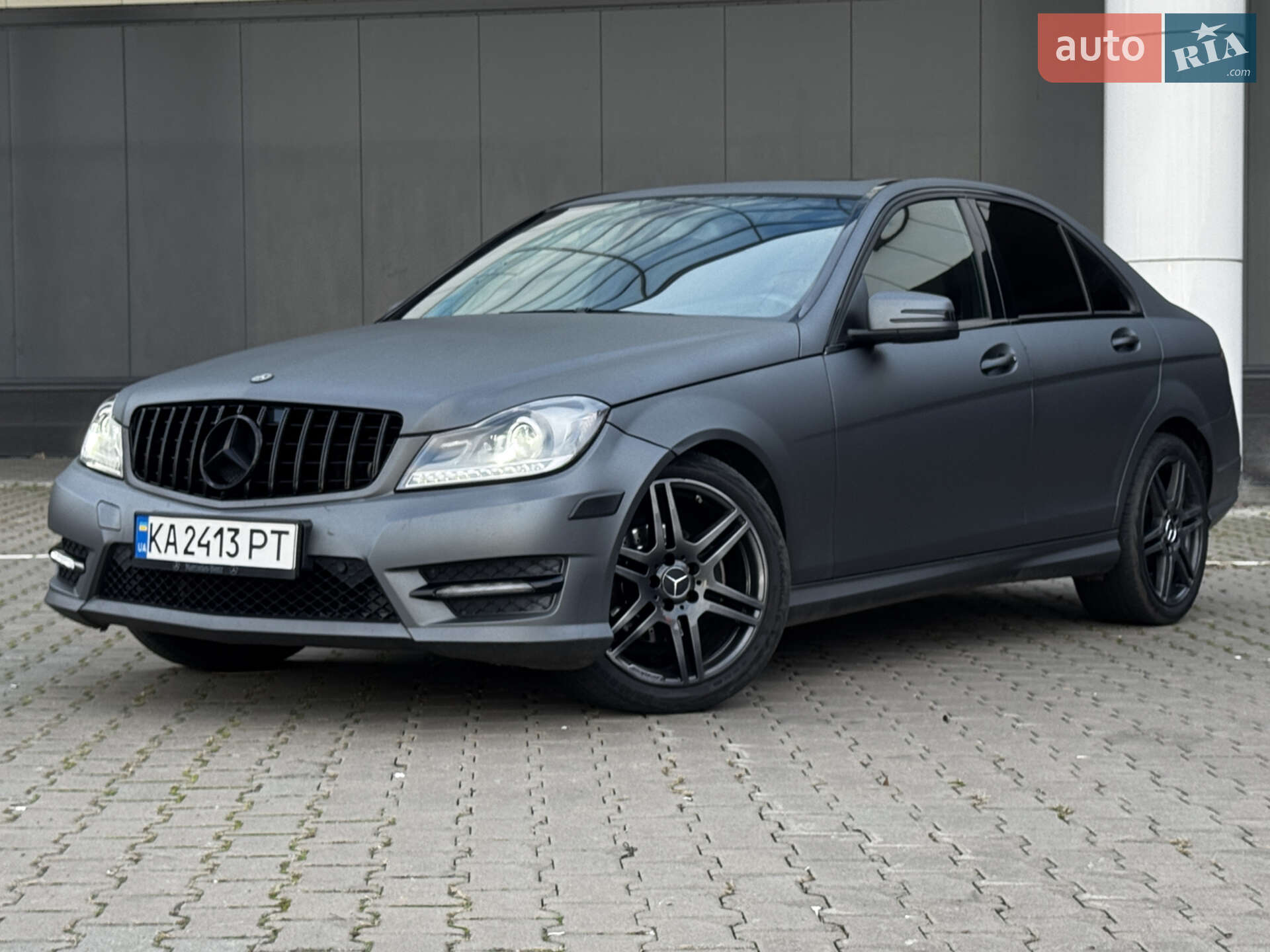 MERCEDES-BENZ C 300