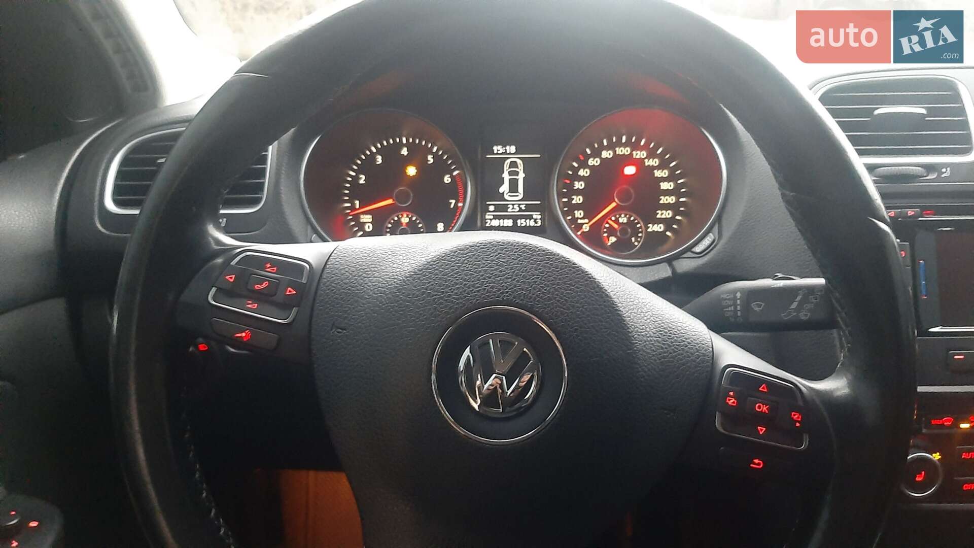 VOLKSWAGEN GOLF 2010