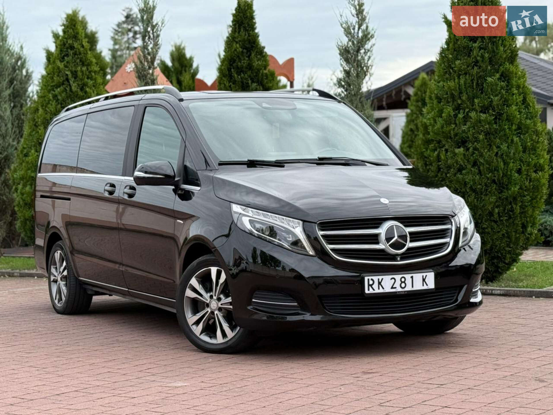 MERCEDES-BENZ V250 2014