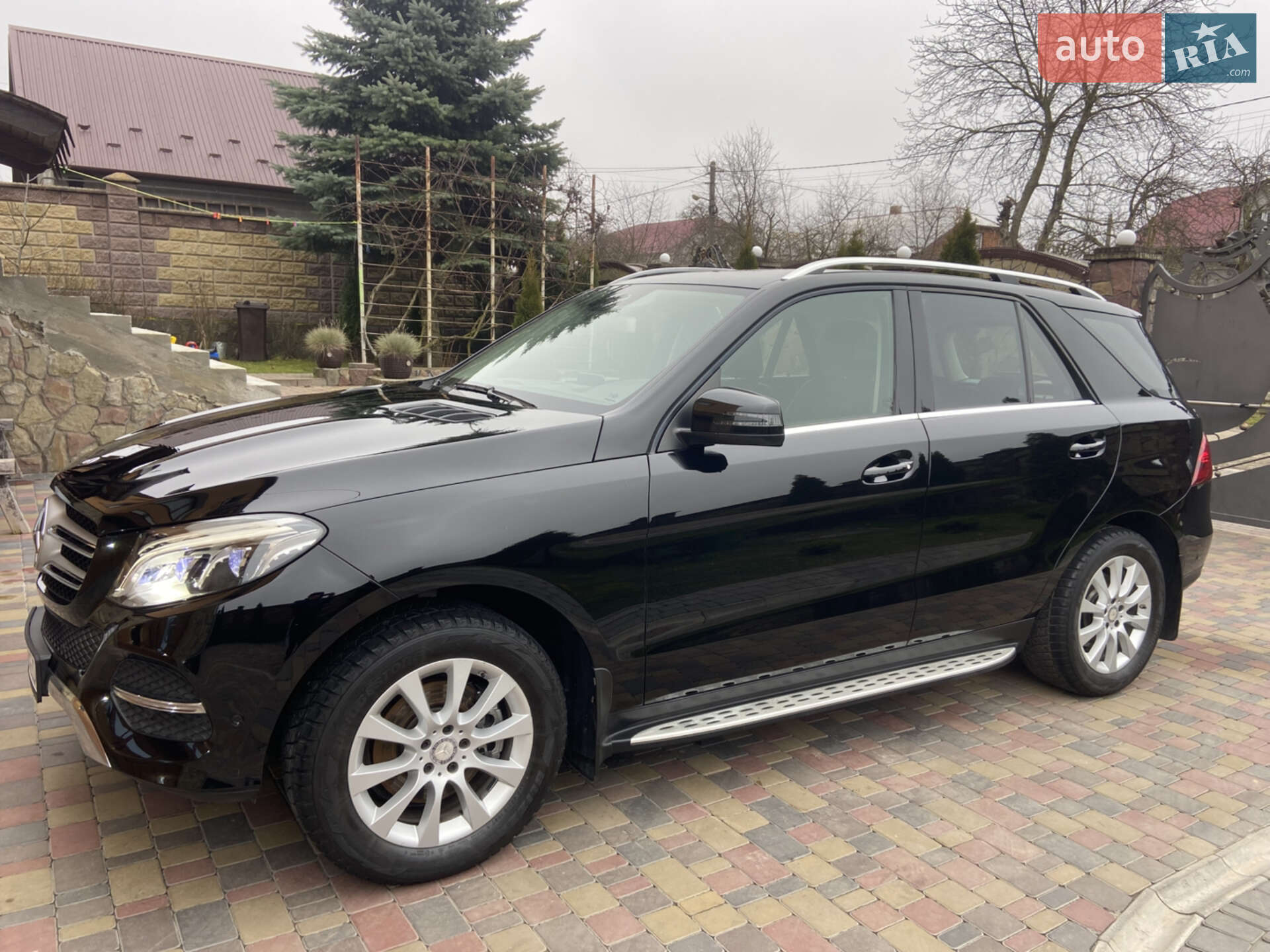 MERCEDES-BENZ GLE 250