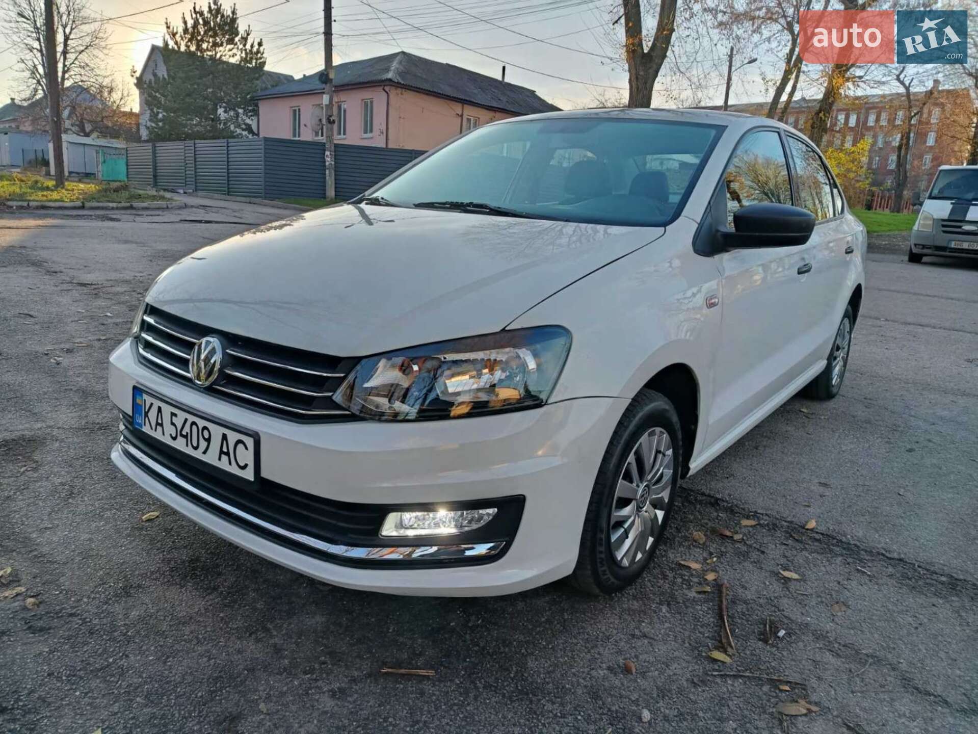 VOLKSWAGEN POLO 2019