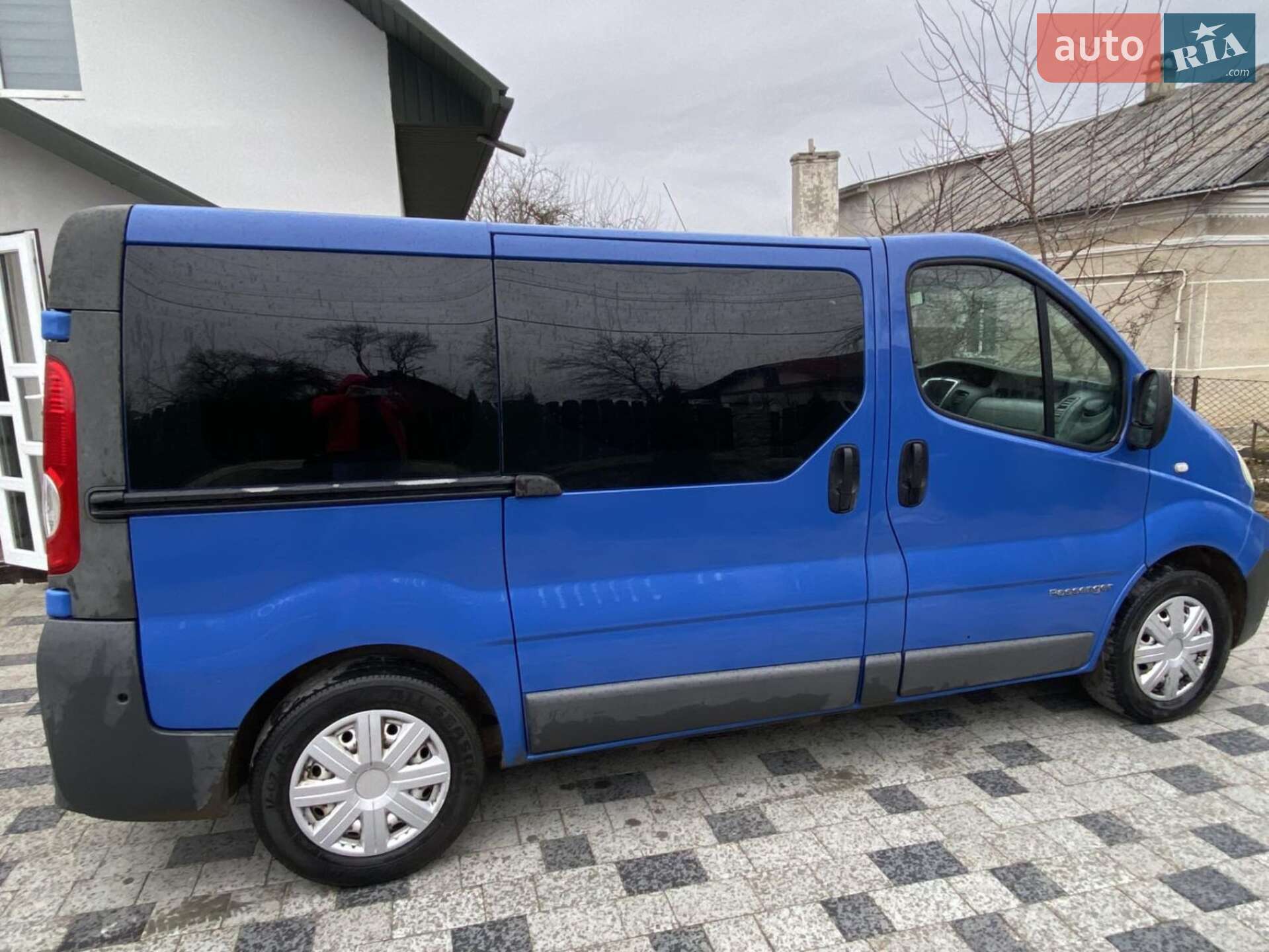 RENAULT TRAFIC 2010