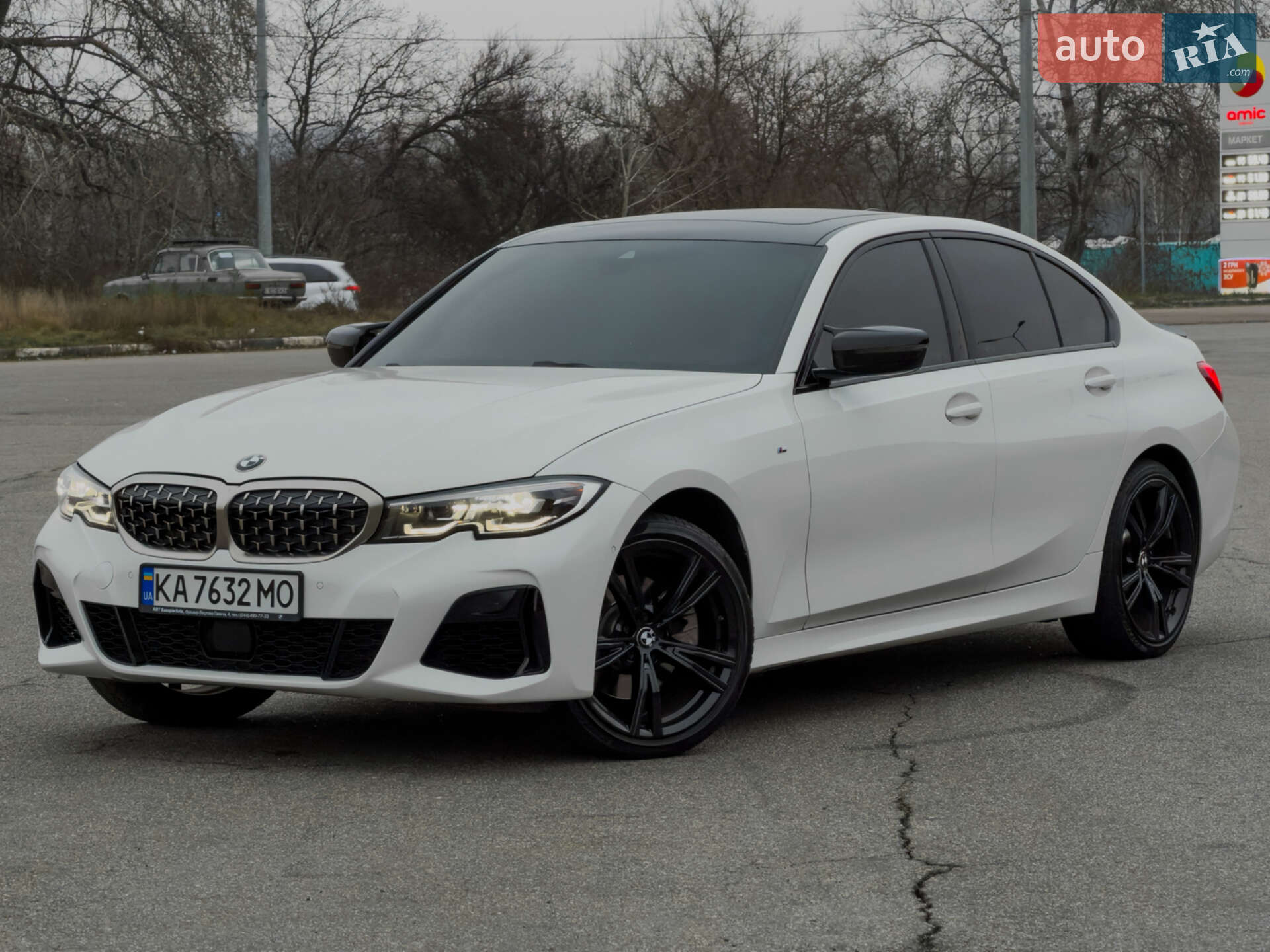Головне фото звіту автомобіля BMW 330I 2019