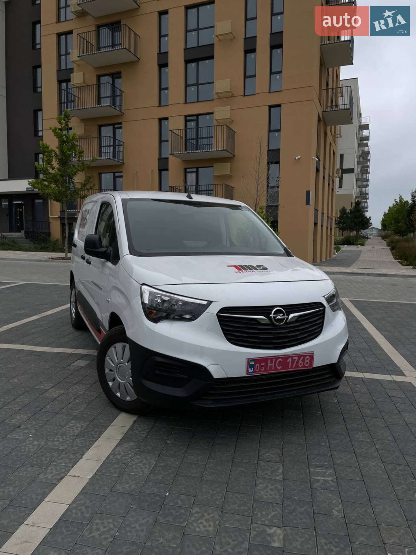 OPEL COMBO-E 2023