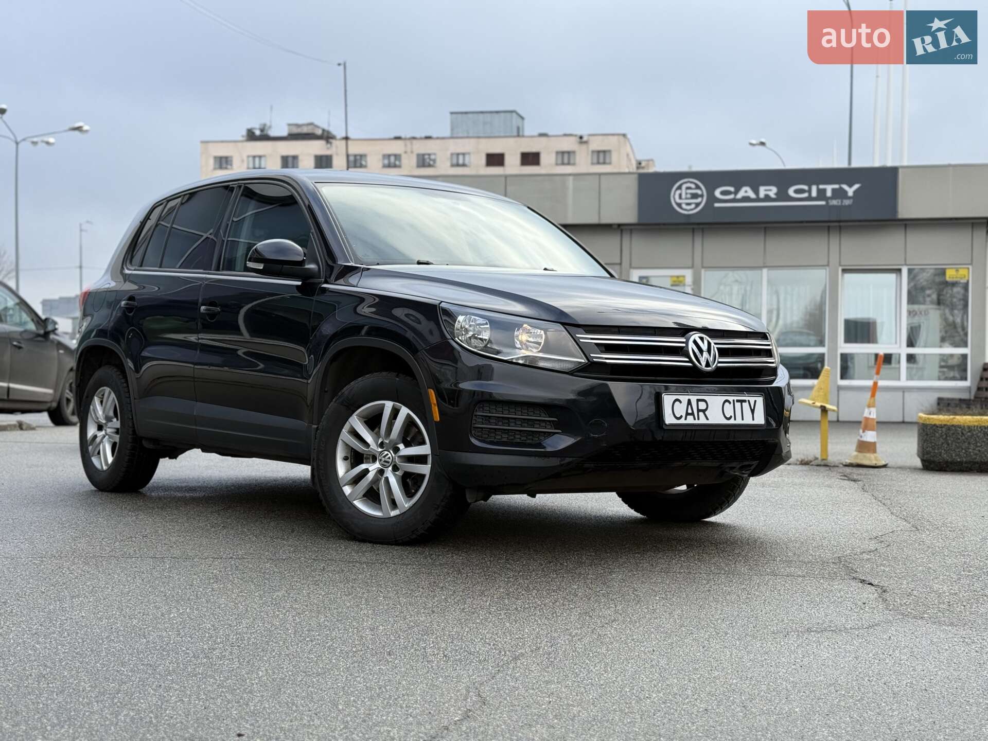 VOLKSWAGEN TIGUAN 2012