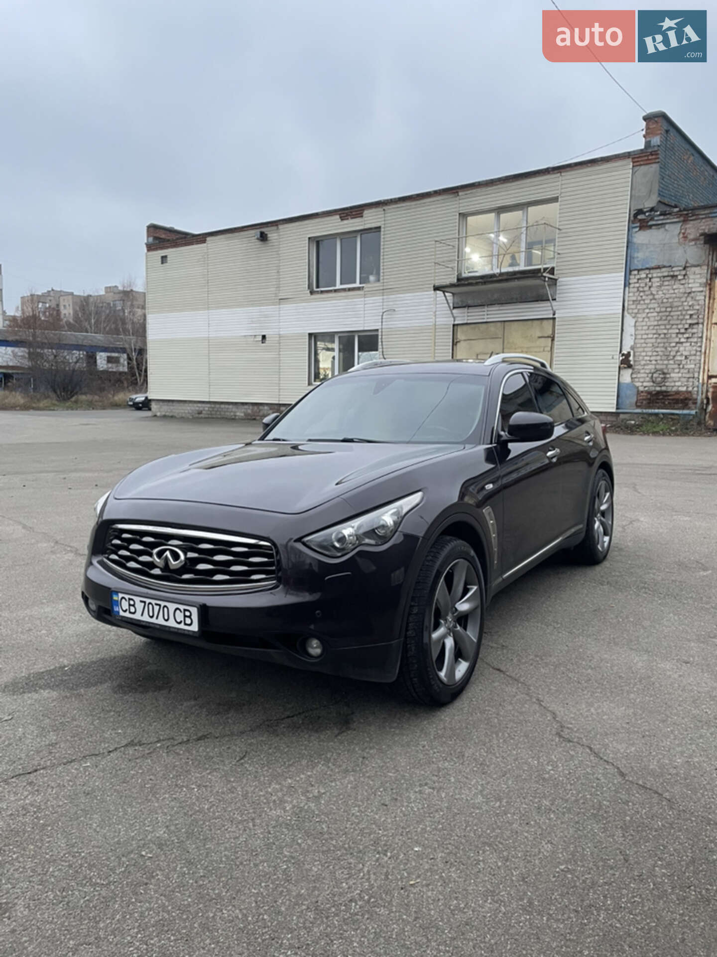 Головне фото звіту автомобіля INFINITI FX37 2011
