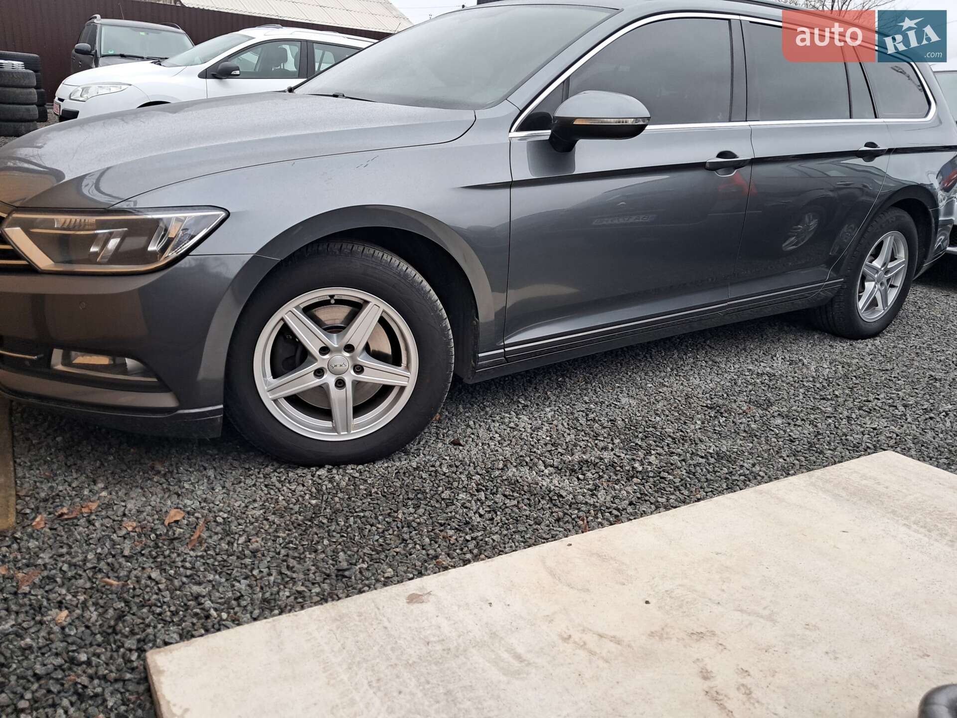 VOLKSWAGEN PASSAT 2015