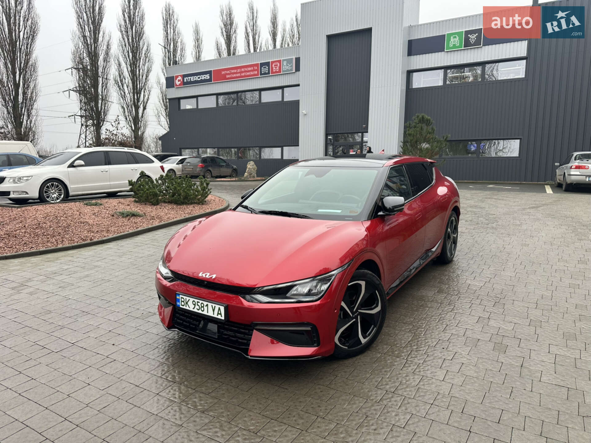 Головне фото звіту автомобіля KIA EV6 2023
