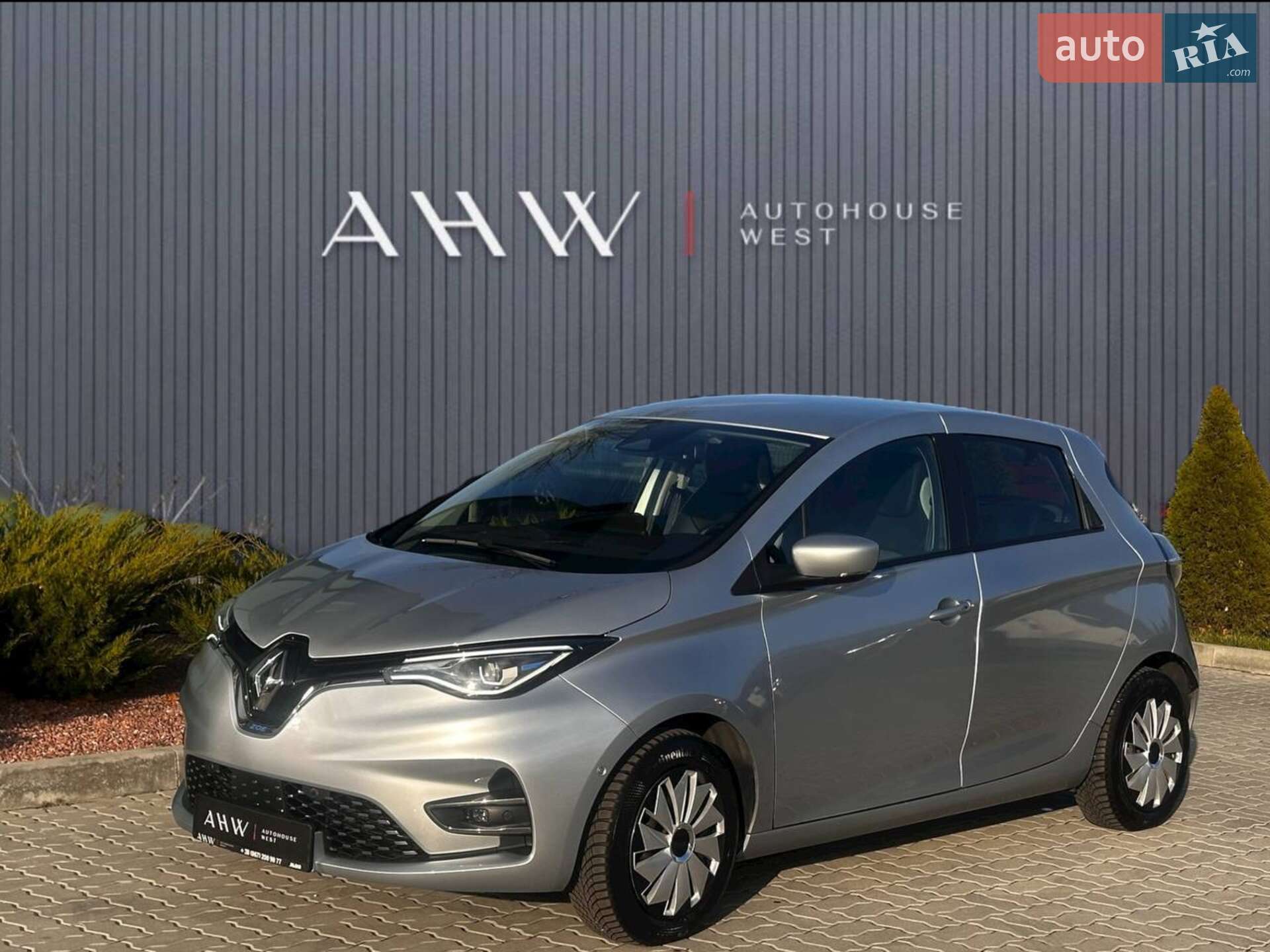 Головне фото звіту автомобіля RENAULT ZOE 2020