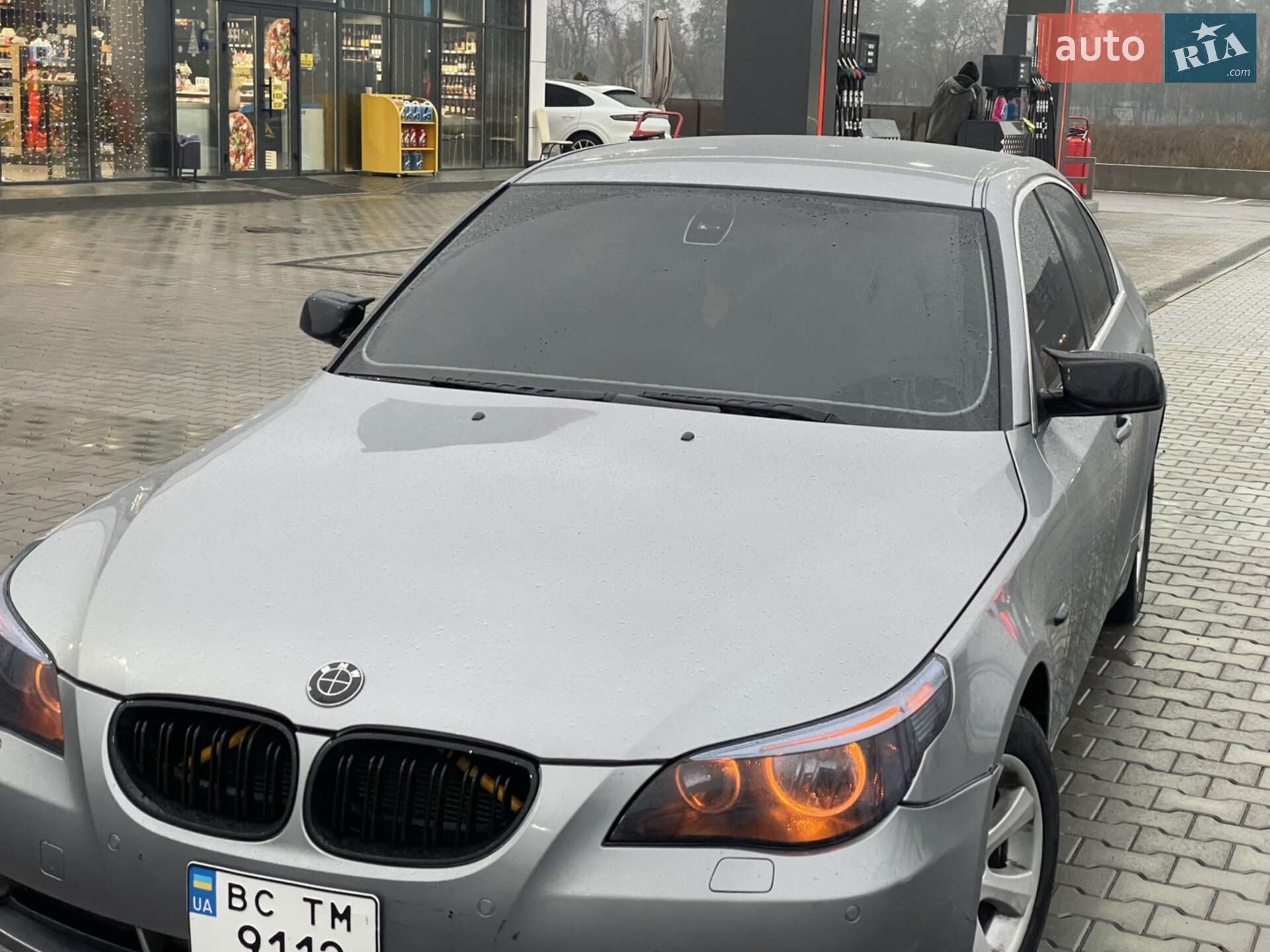 BMW 520 2003