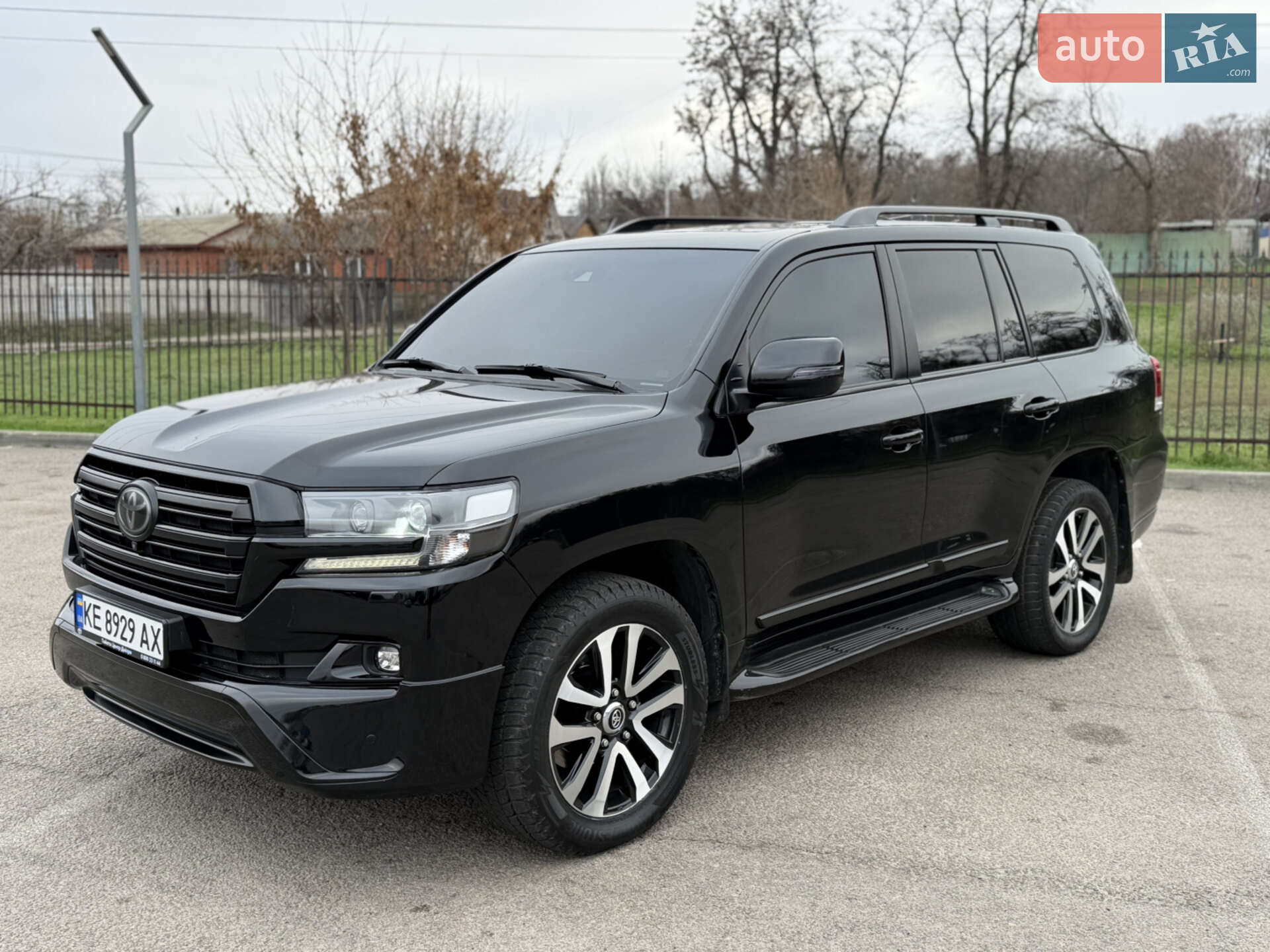 TOYOTA LAND CRUISER 200