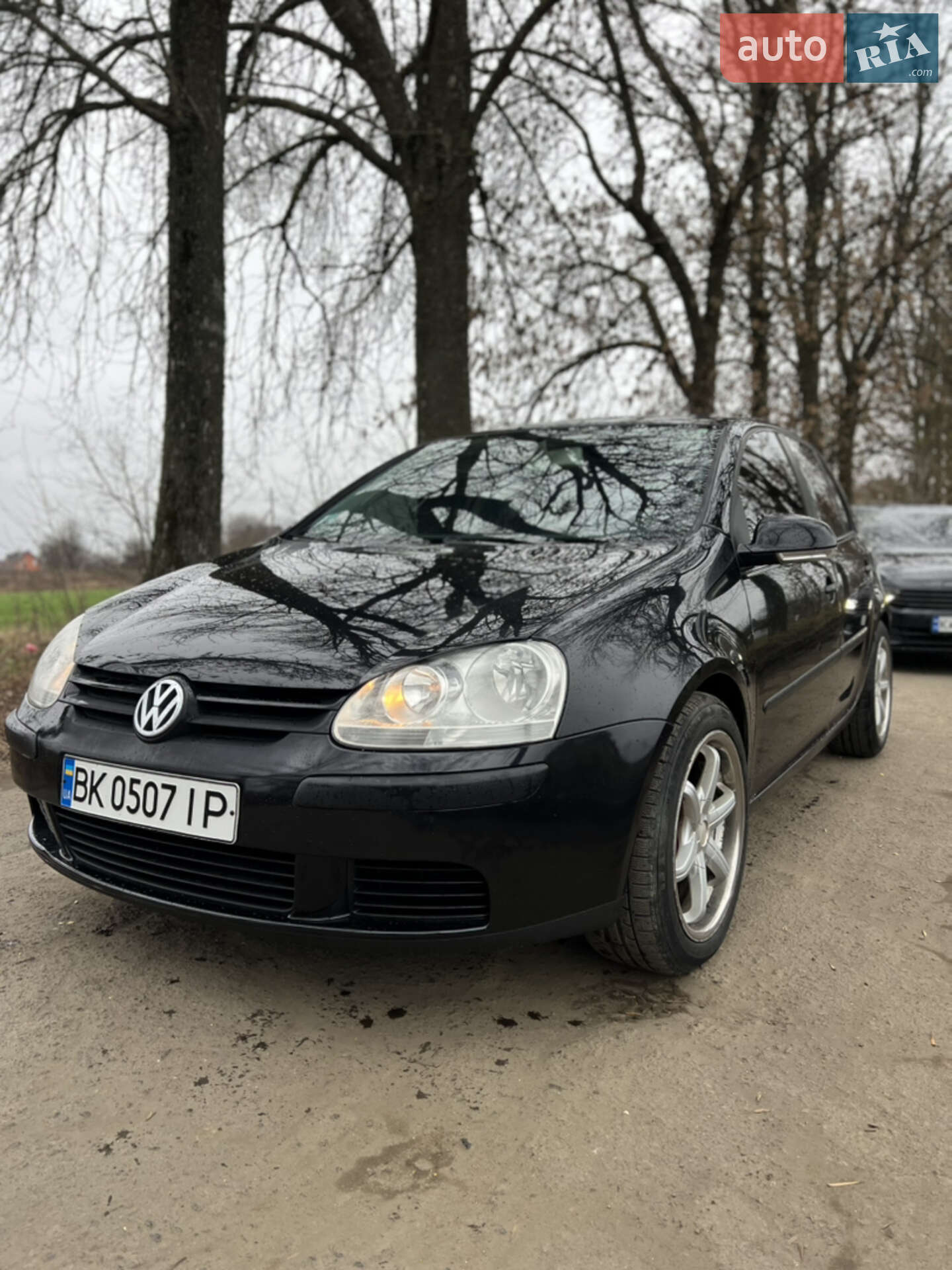 VOLKSWAGEN GOLF 2004