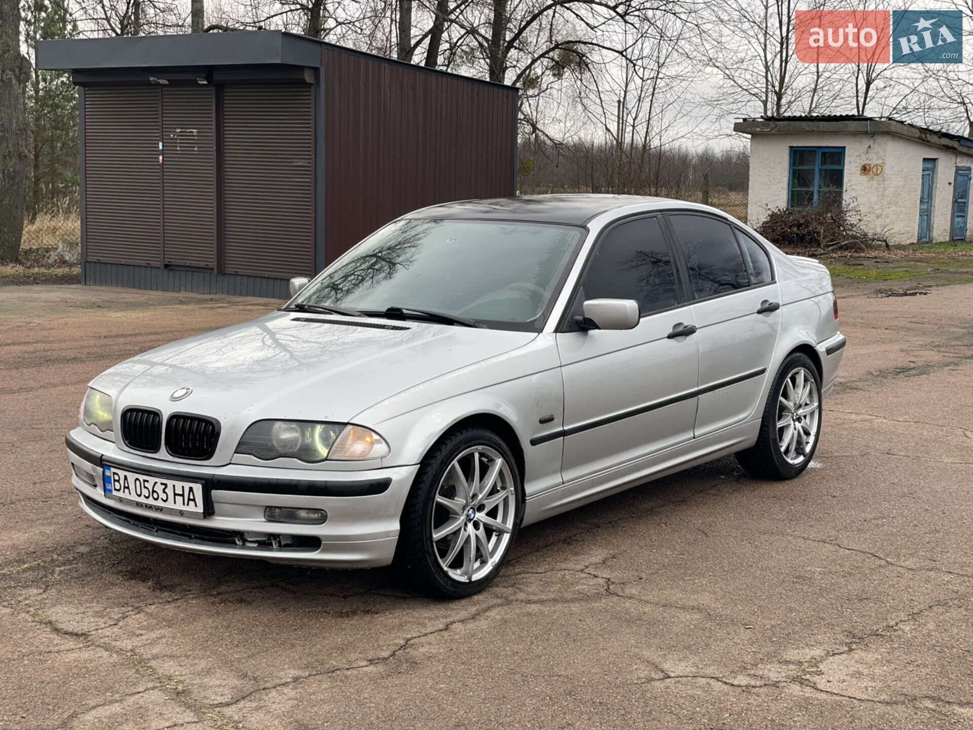 Головне фото звіту автомобіля BMW 320D 2000