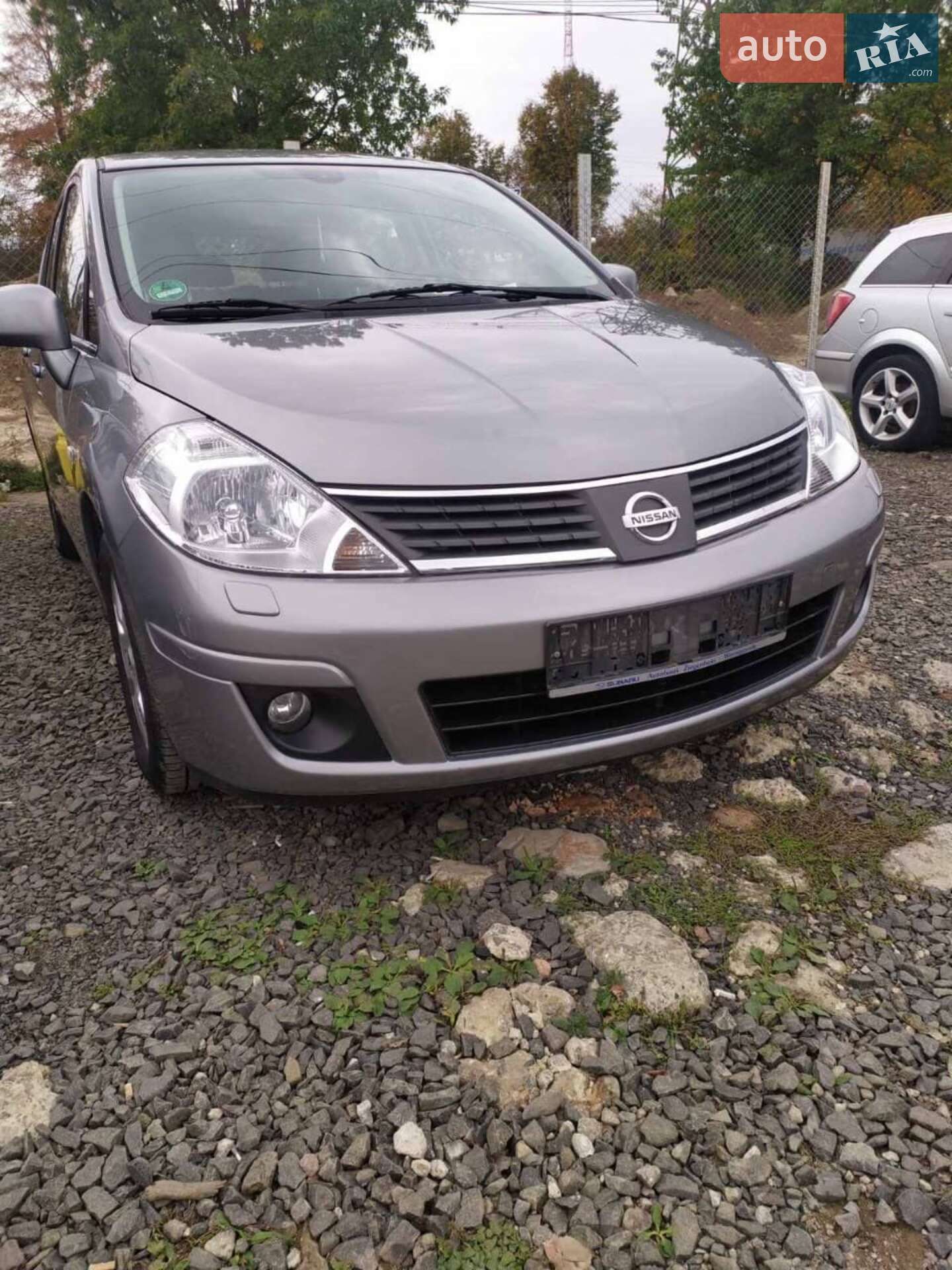 Nissan TIIDA 2007