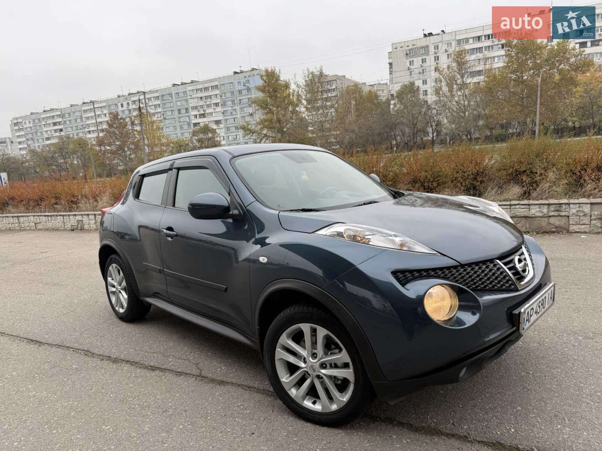 Головне фото звіту автомобіля NISSAN JUKE 2013