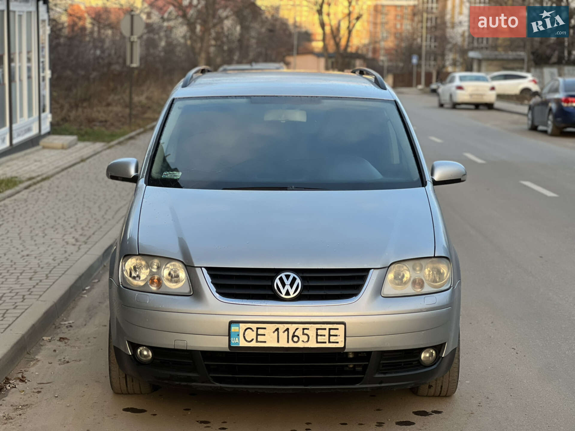 VOLKSWAGEN TOURAN 2005