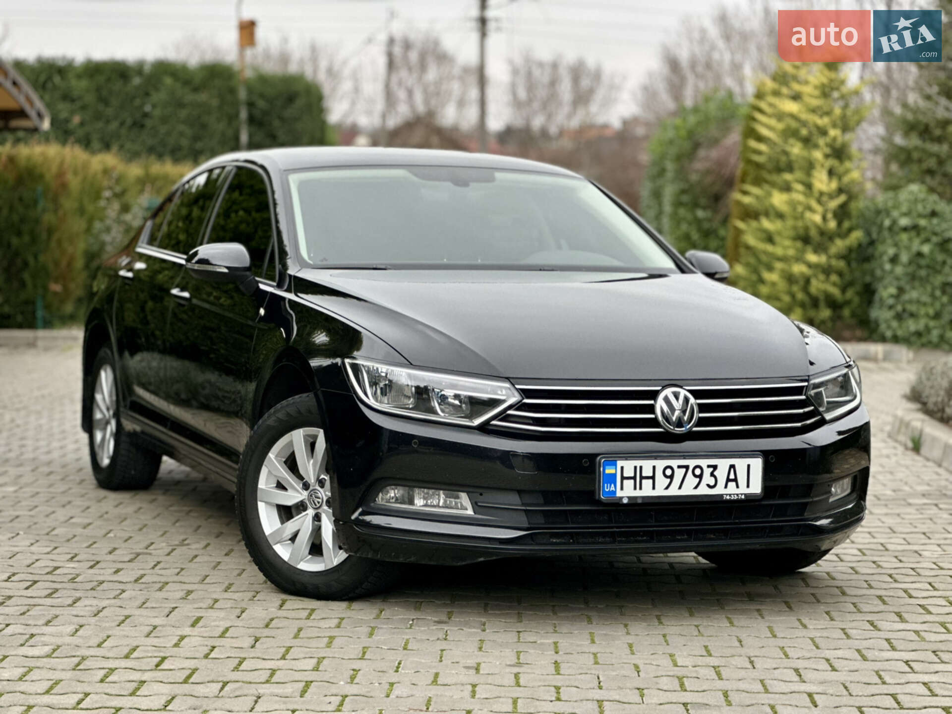 VOLKSWAGEN PASSAT 2017