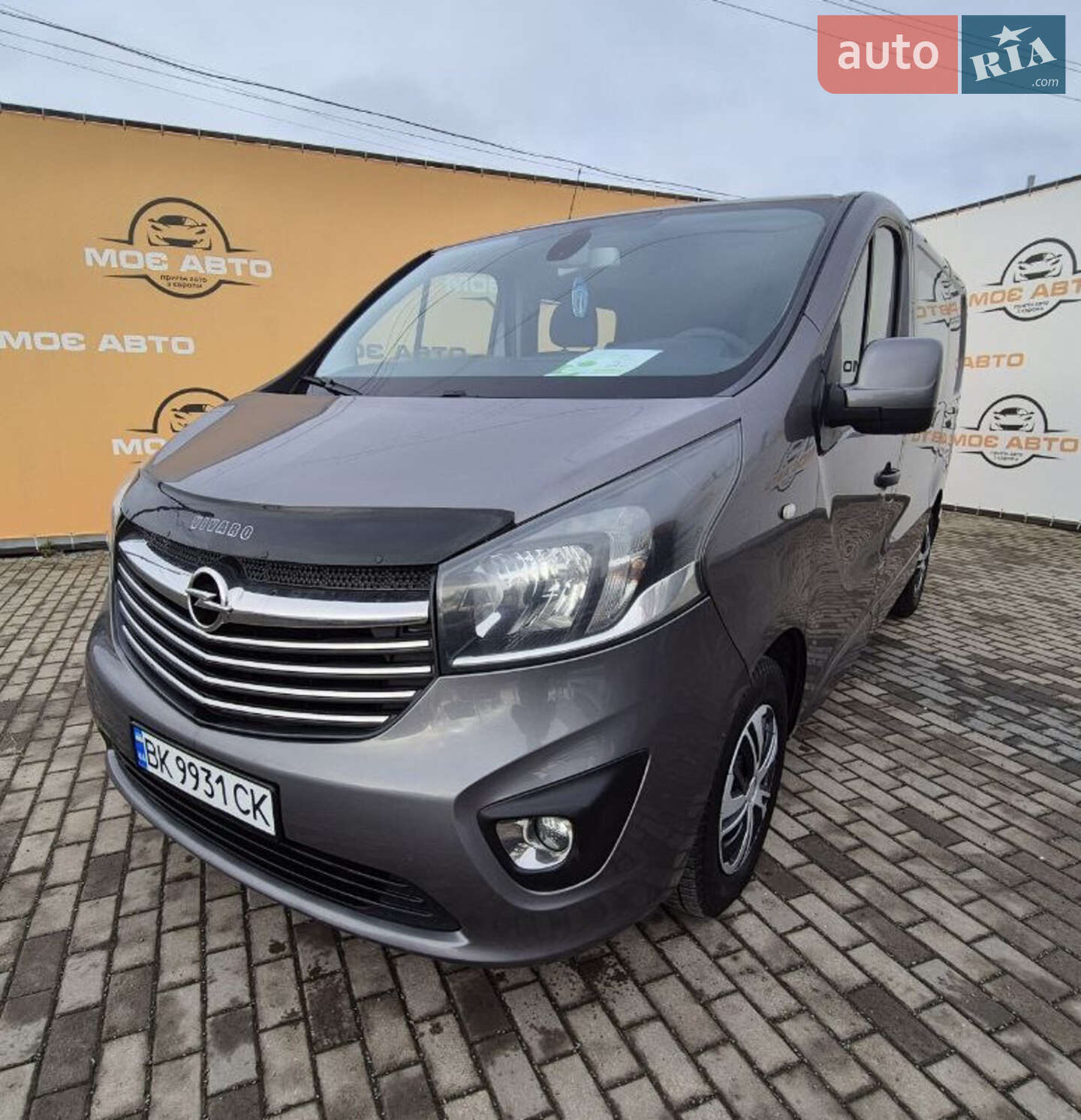 OPEL VIVARO 2015