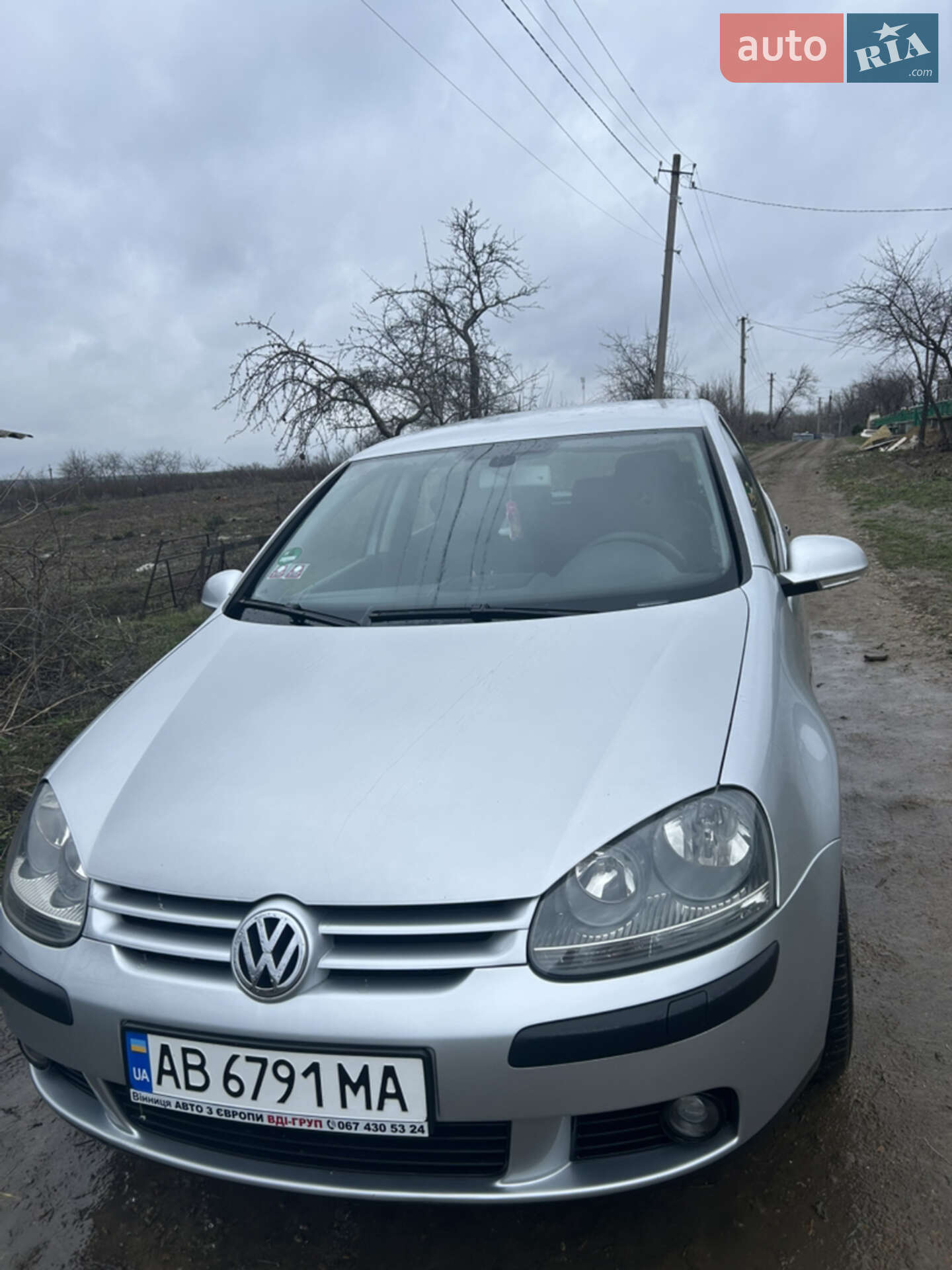 VOLKSWAGEN GOLF 2004