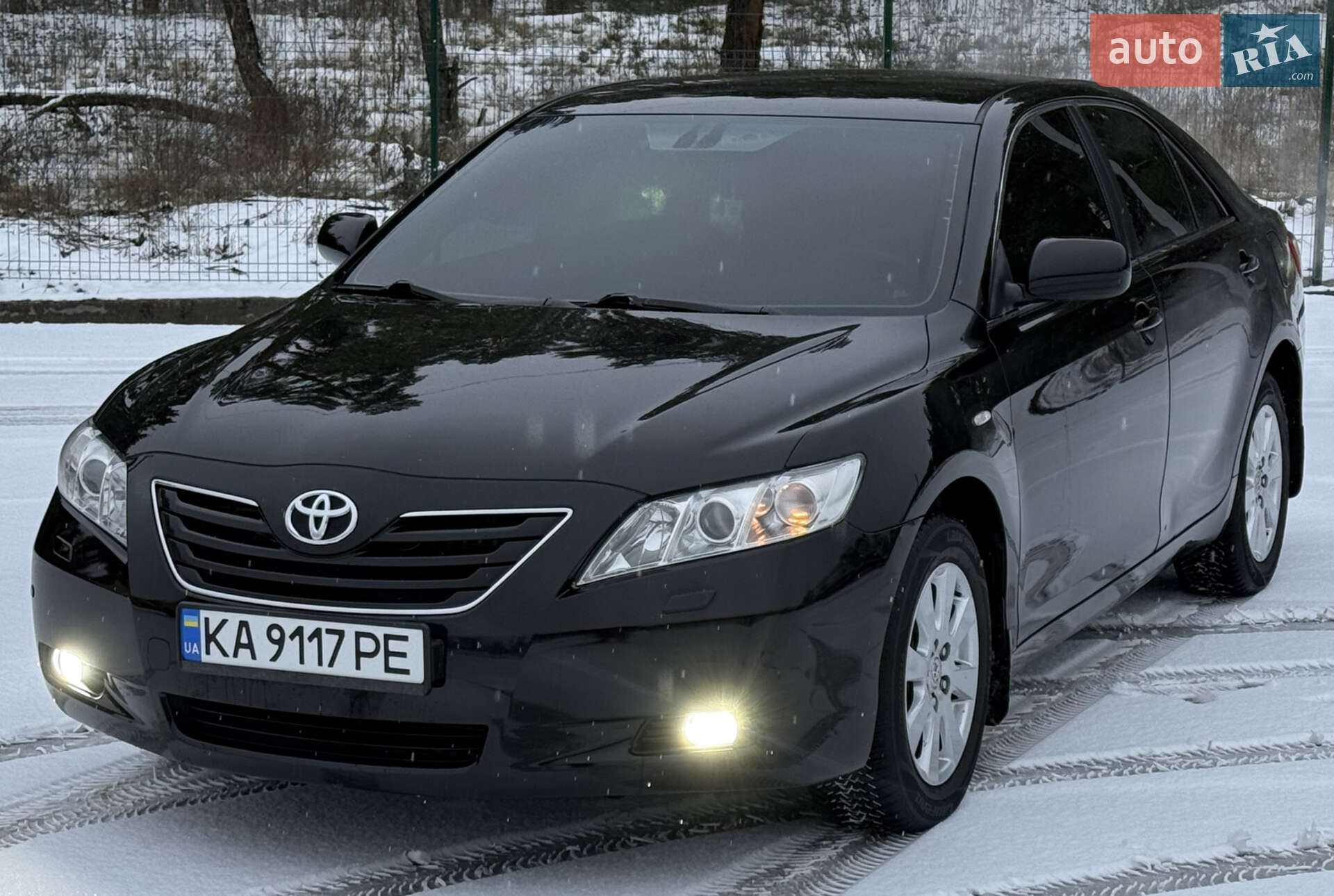 TOYOTA CAMRY