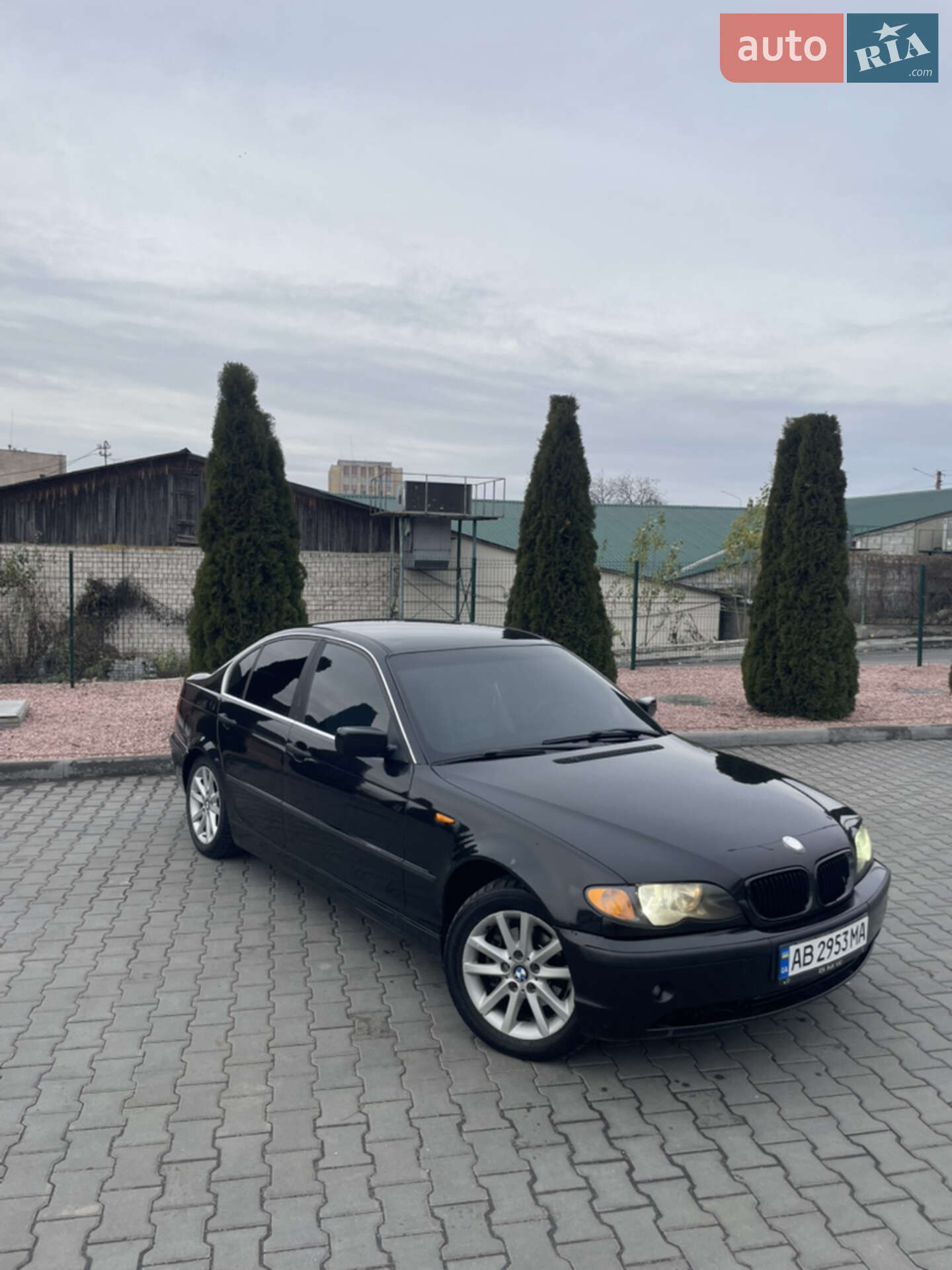 Головне фото звіту автомобіля BMW 318I 2004