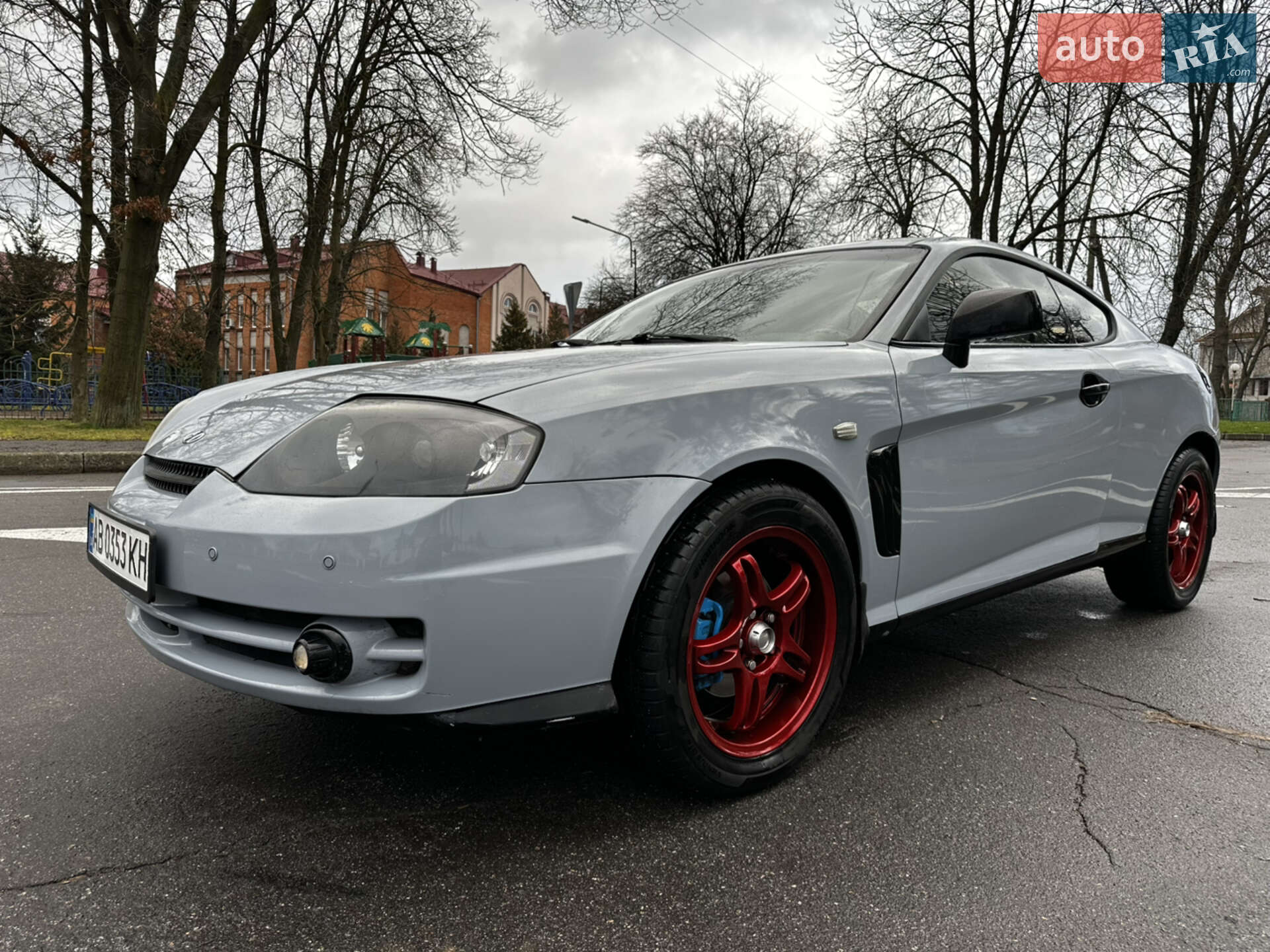 HYUNDAI TIBURON 2003