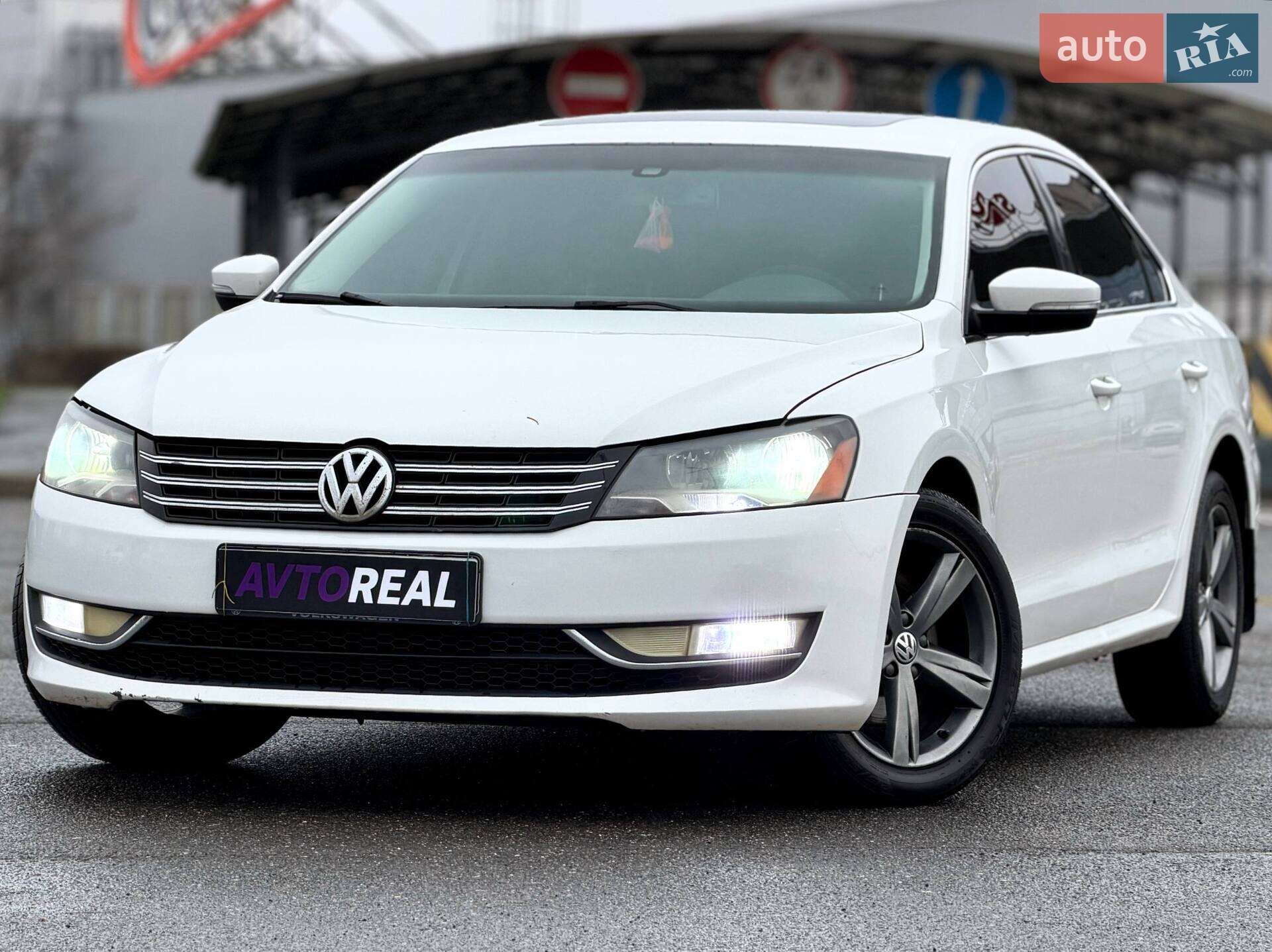 VOLKSWAGEN PASSAT 2013