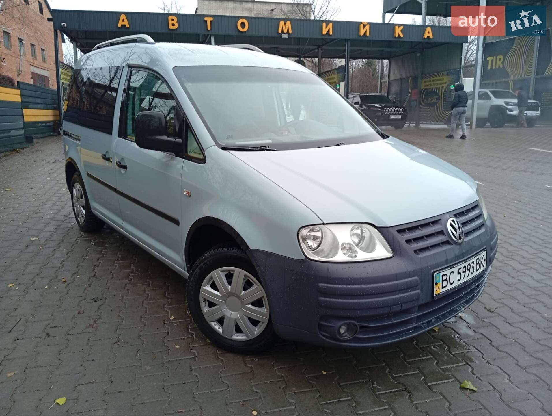 VOLKSWAGEN CADDY 2004