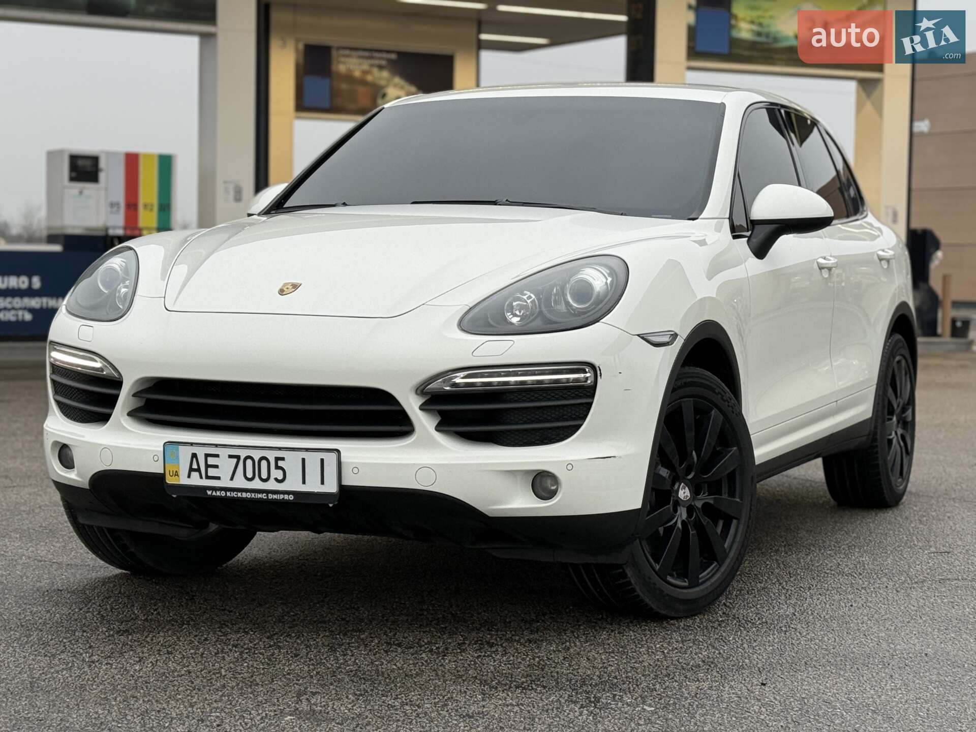 PORSCHE CAYENNE