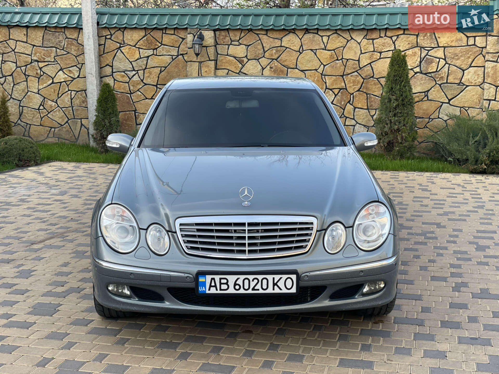 MERCEDES-BENZ E 200 K 2005