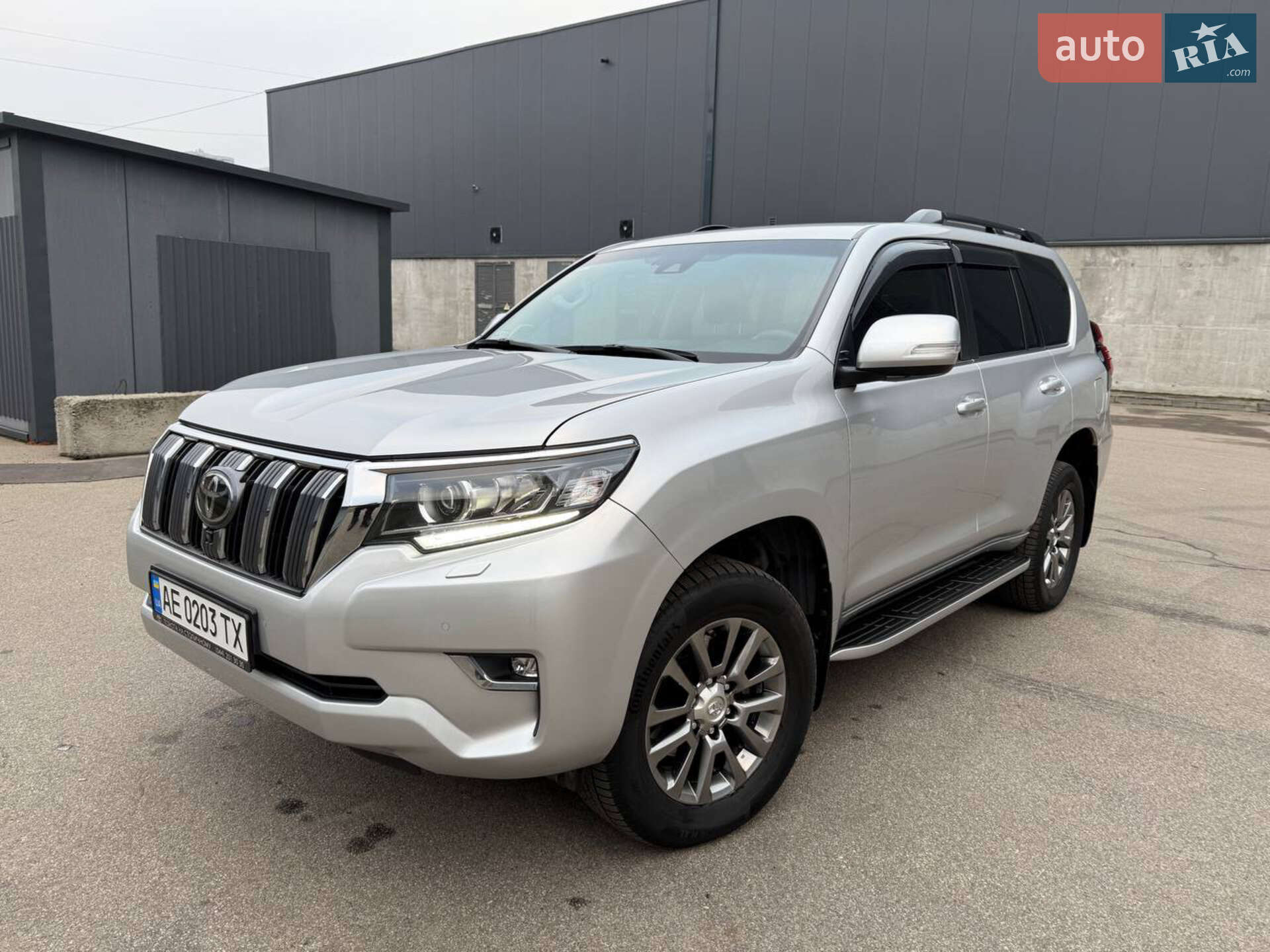 TOYOTA LAND CRUISER PRADO 2018