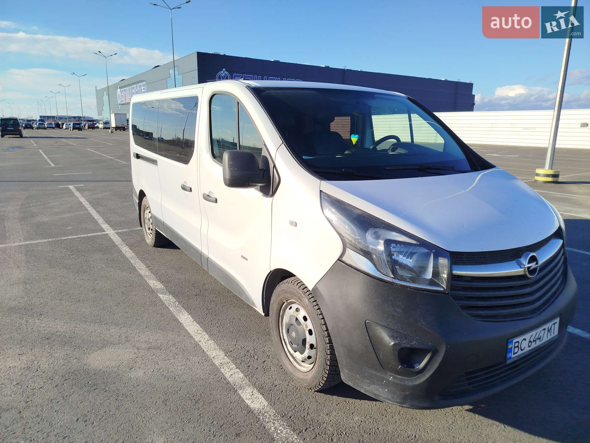 OPEL VIVARO 2016