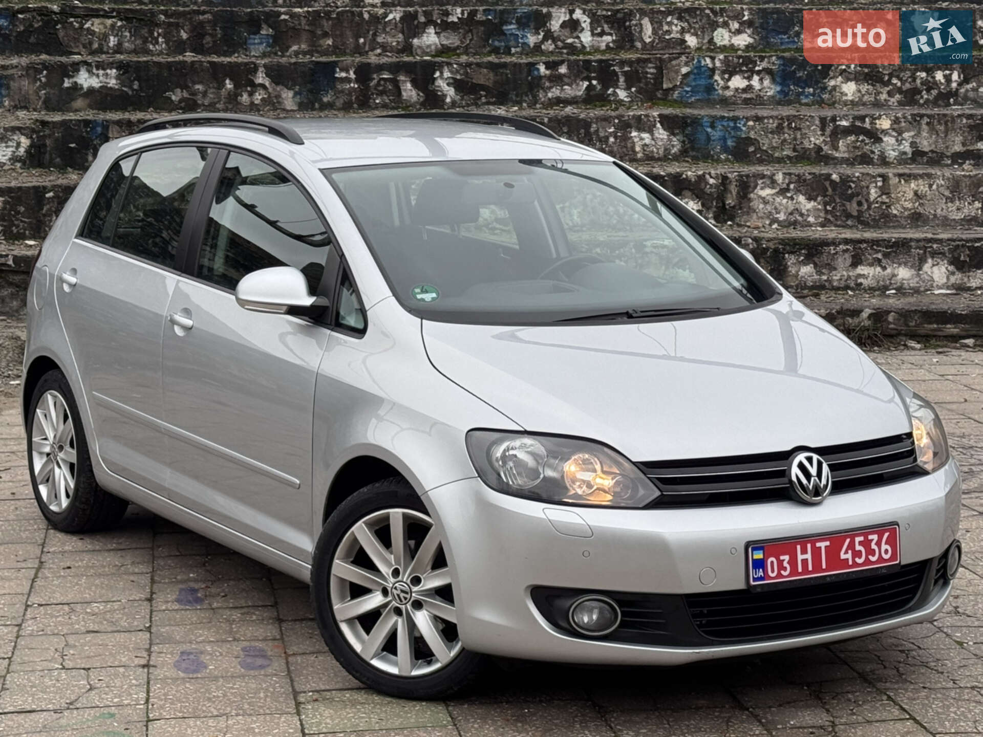 VOLKSWAGEN GOLF PLUS 2009