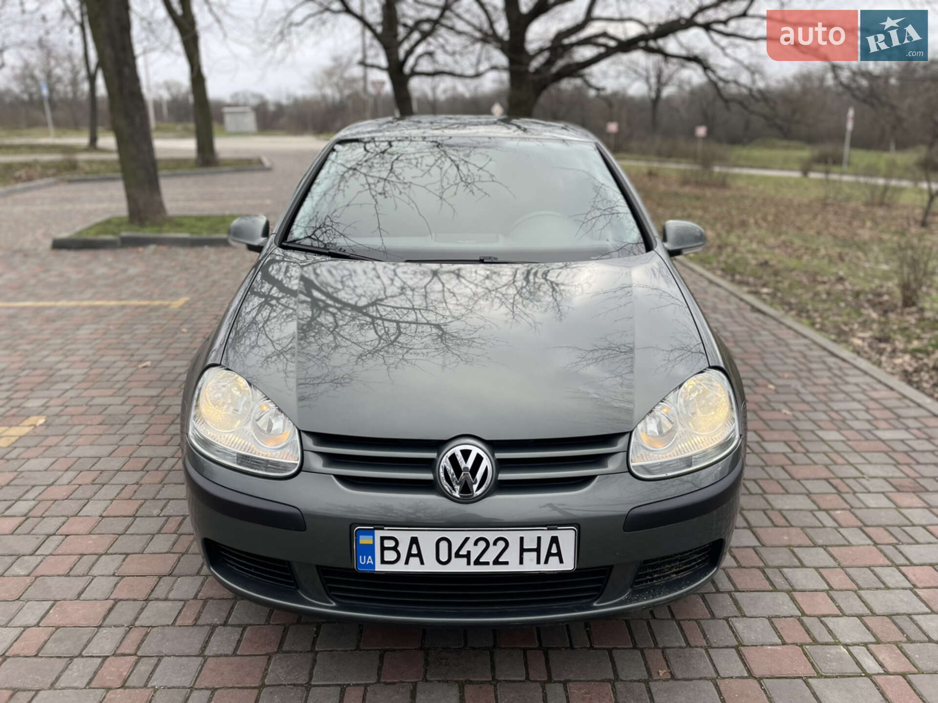 VOLKSWAGEN GOLF 2004