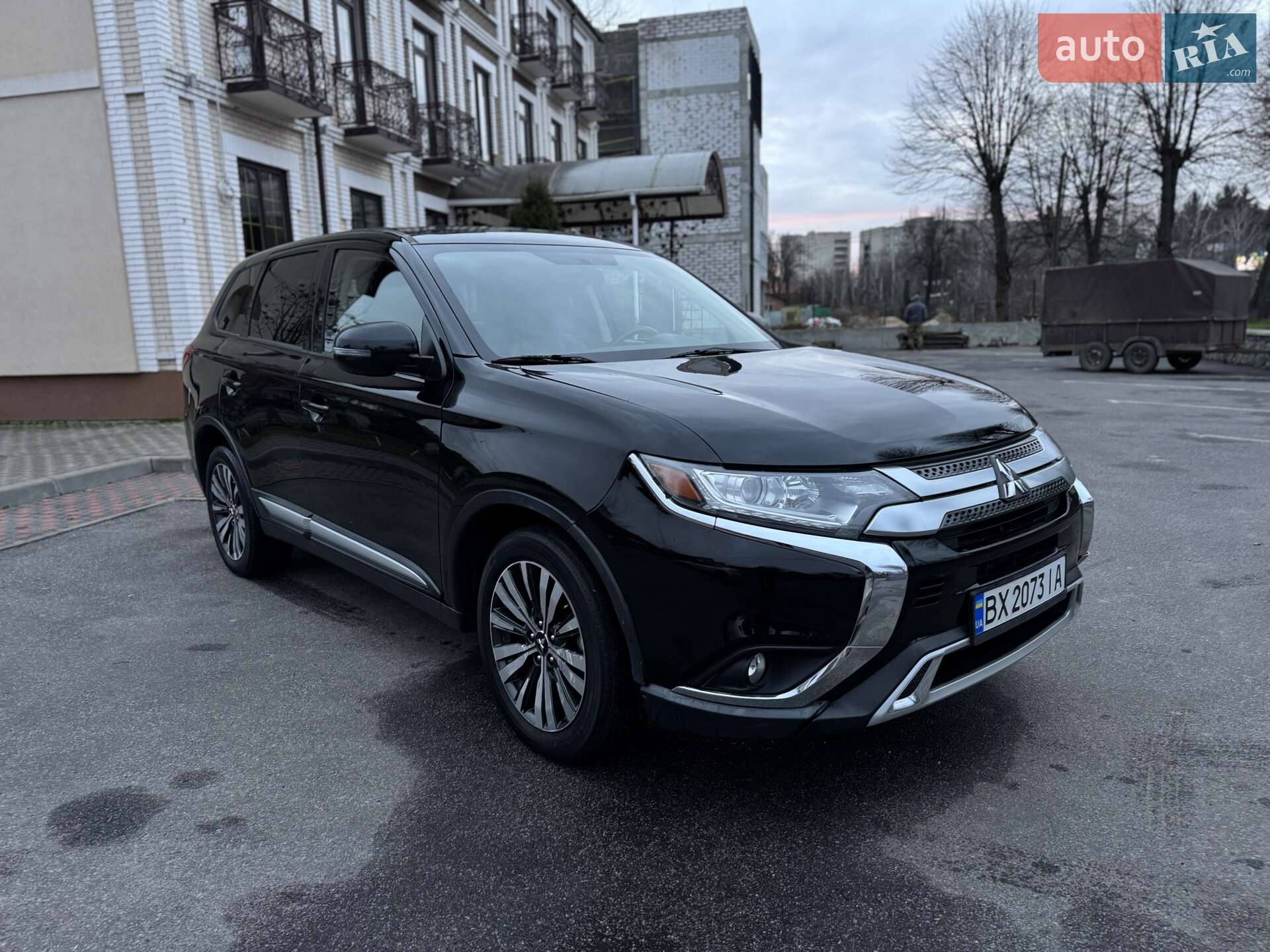 Головне фото звіту автомобіля MITSUBISHI OUTLANDER 2019