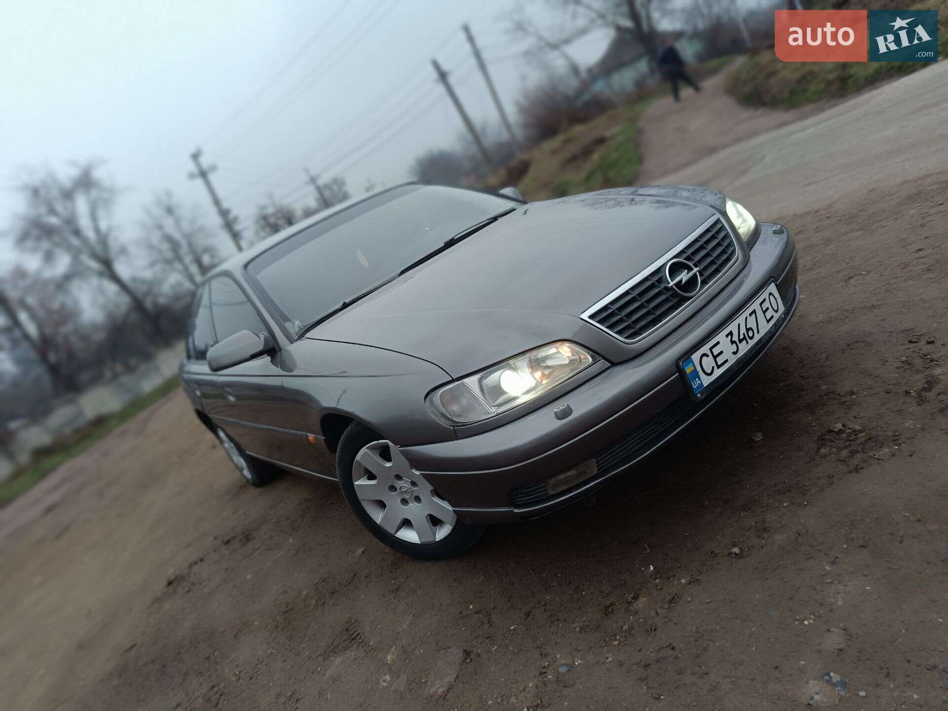 Opel Omega 2000