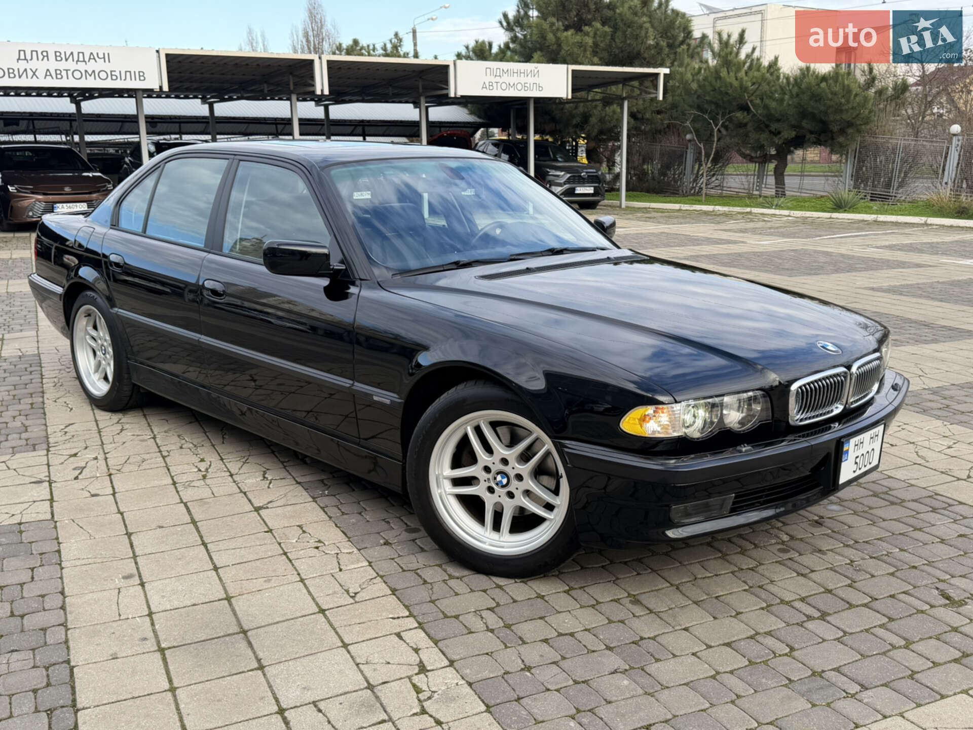 BMW 740I 2001