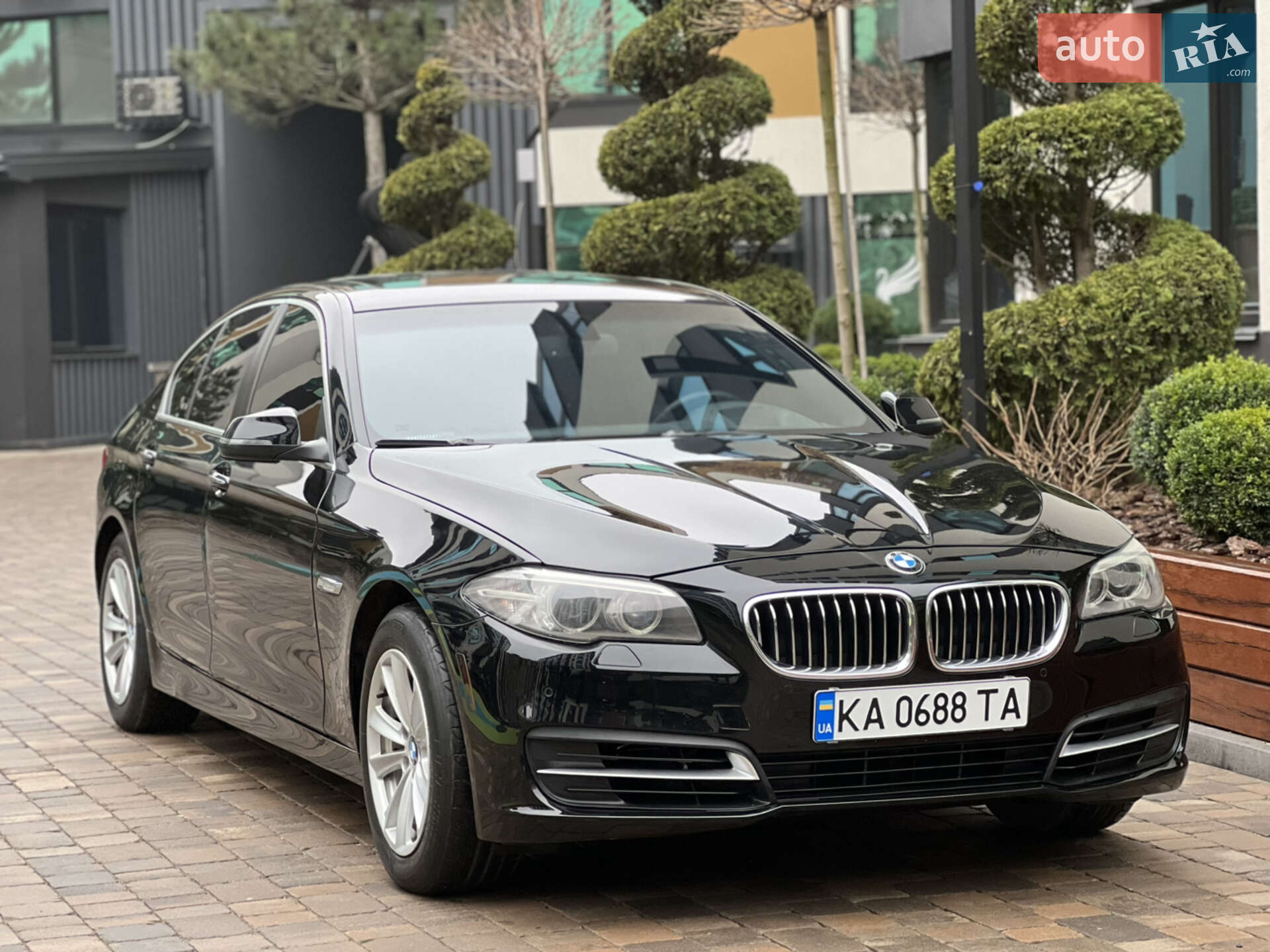 Головне фото звіту автомобіля BMW 528I 2014