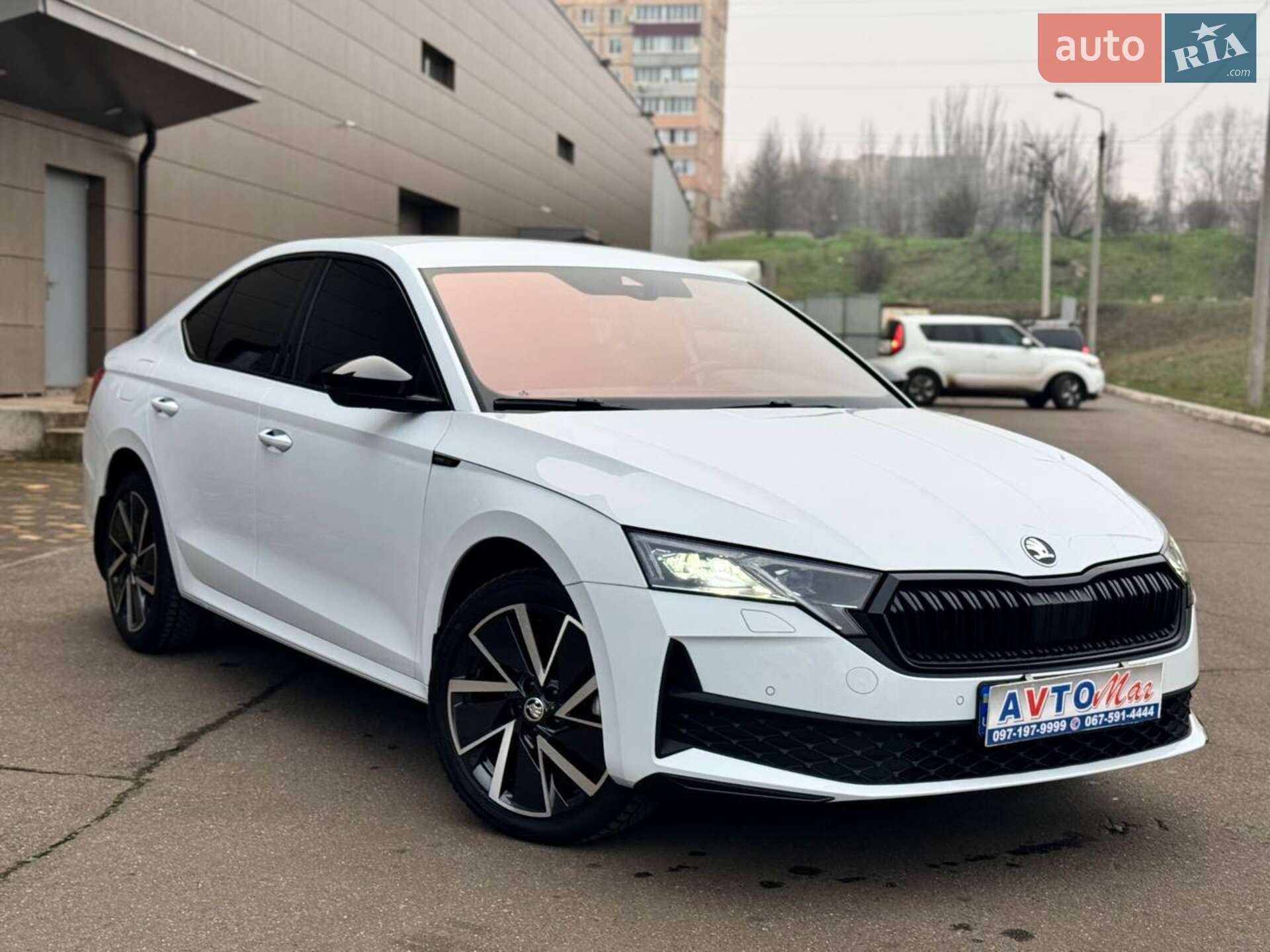SKODA OCTAVIA 2024