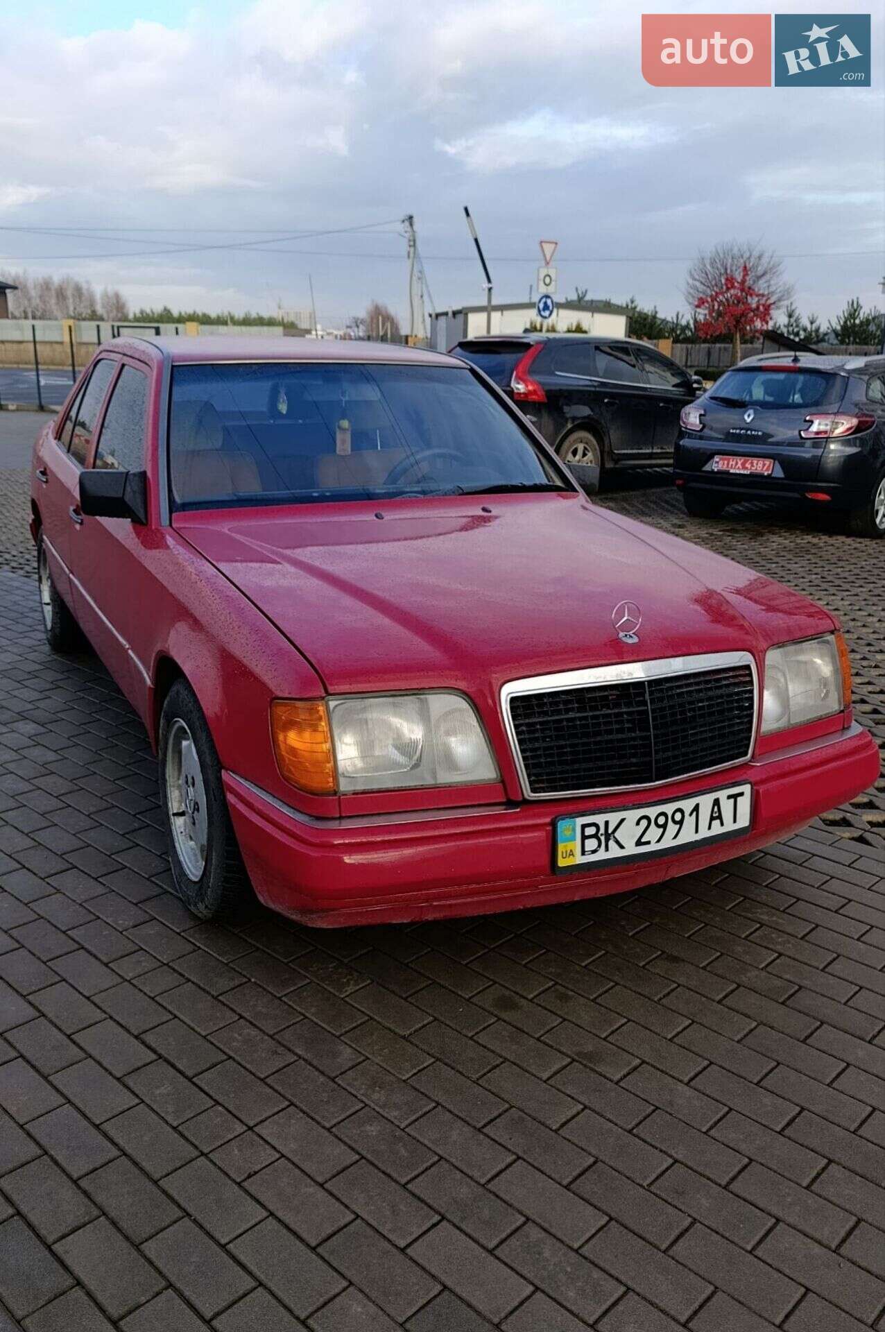 MERCEDES-BENZ E 200 1995