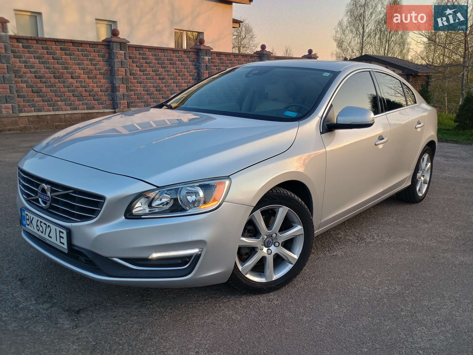 VOLVO S60 2015