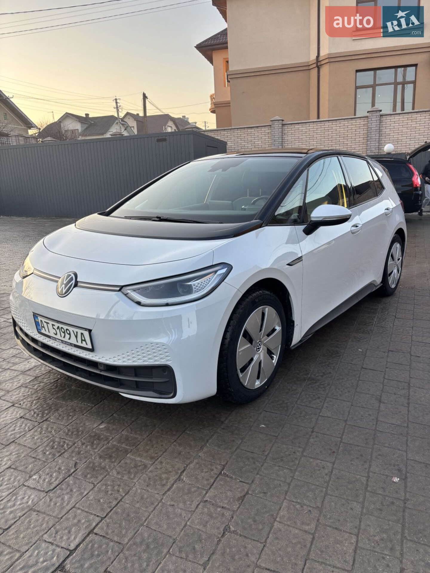 Головне фото звіту автомобіля VOLKSWAGEN ID.3 PRO 2021