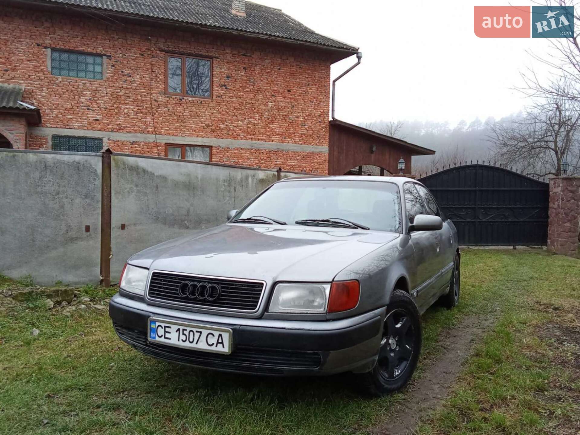 Головне фото звіту автомобіля AUDI 100 1994